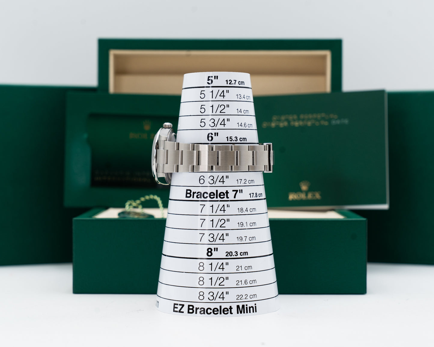 Rolex Oyster Perpetual 34mm 124200 Beige Dial 2026