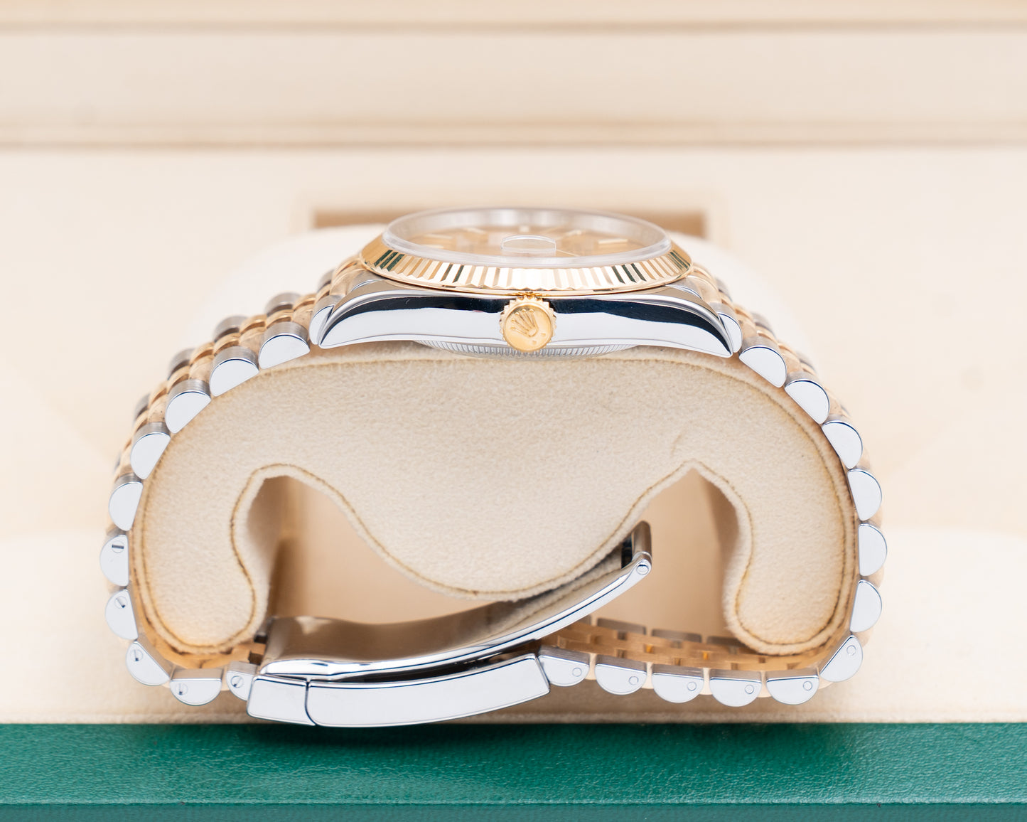 Rolex Datejust 36mm 126233 Champagne Two-Tone Fluted Jubilee 2023