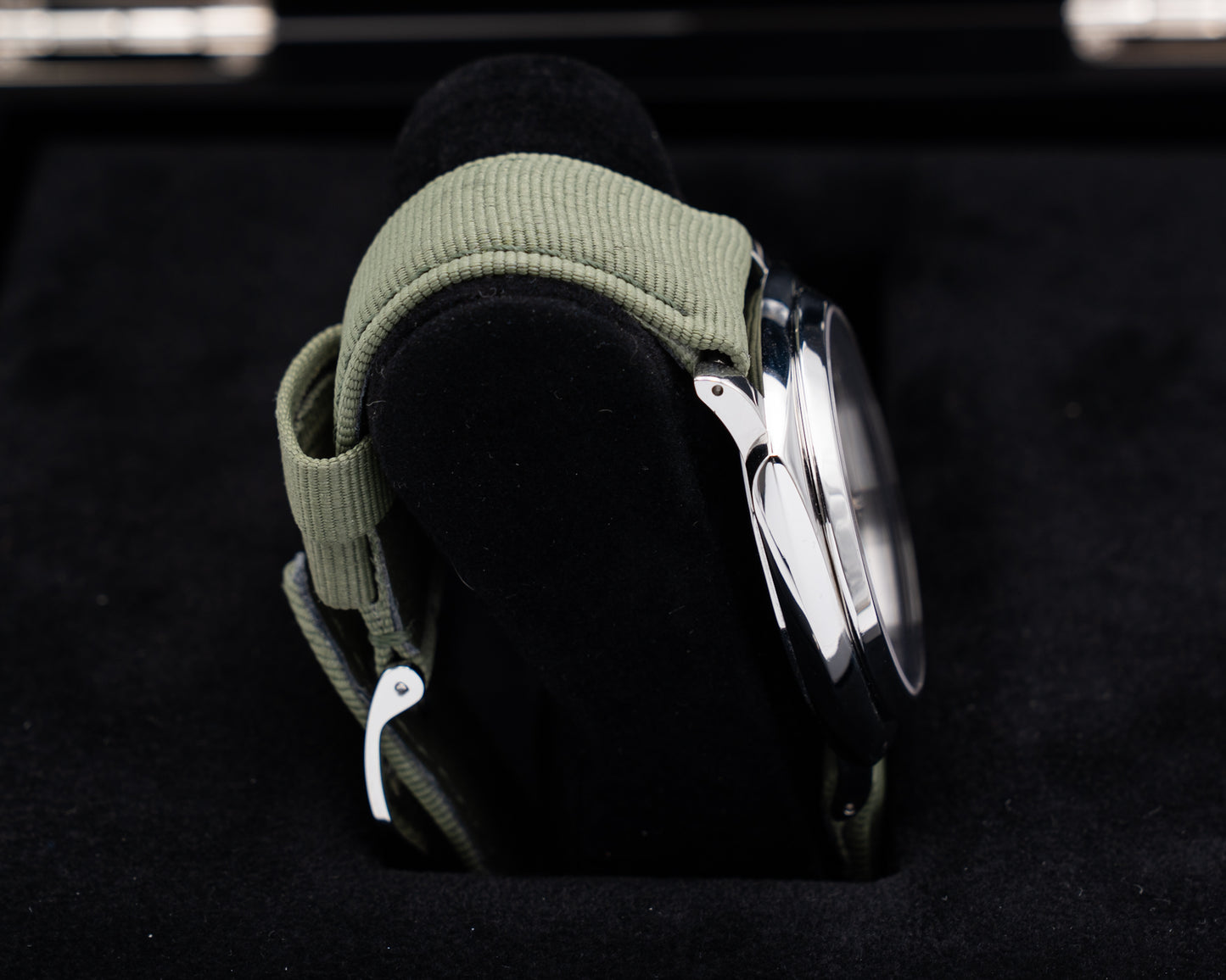 Paneri Radiomir 1940 42mm PAM00512 Black Dial Green Strap 2016