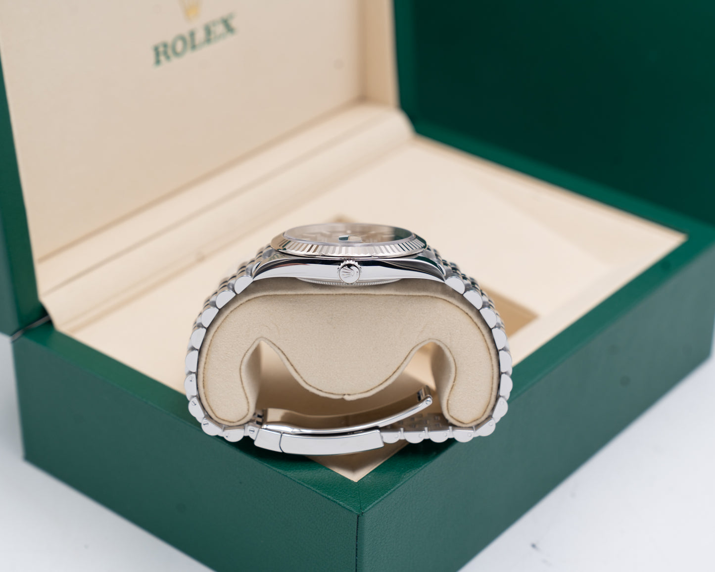Rolex Datejust 41mm 126334 Blue Index Dial Jubilee Fluted 2026