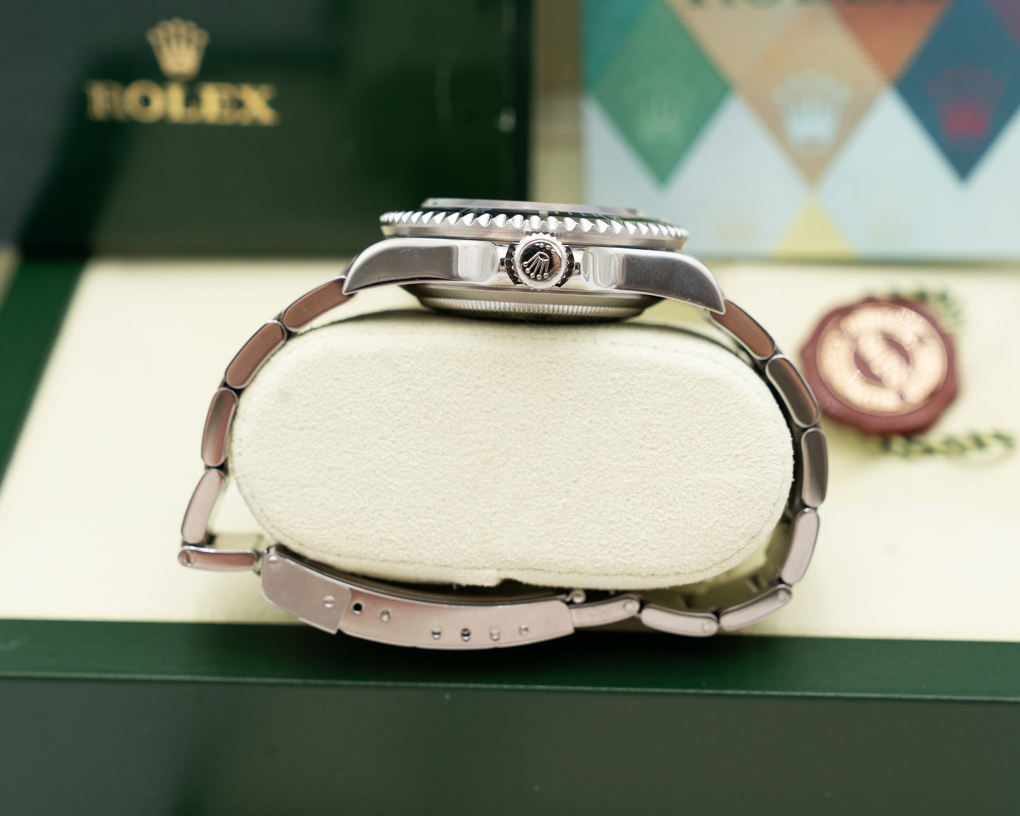 Rolex Seadweller 4000 40mm 16600 Black Aluminum Bezel