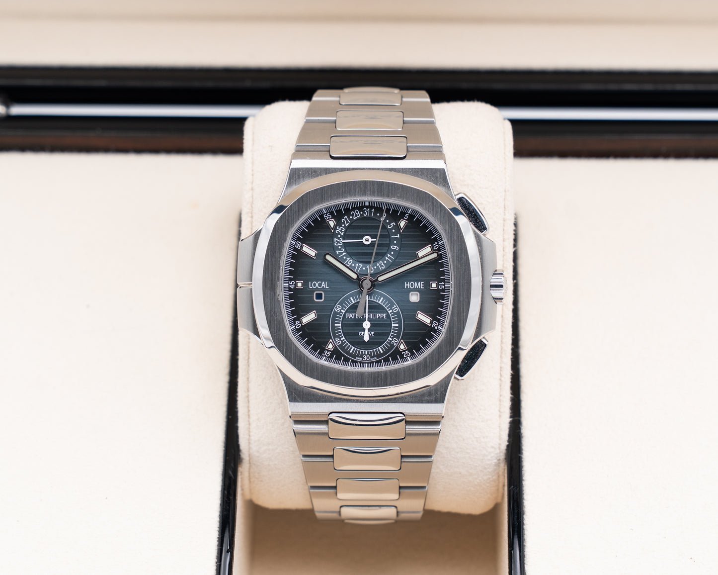Patek Philippe Nautilus 40.5mm 5990/1A-011 Blue Dial 2023