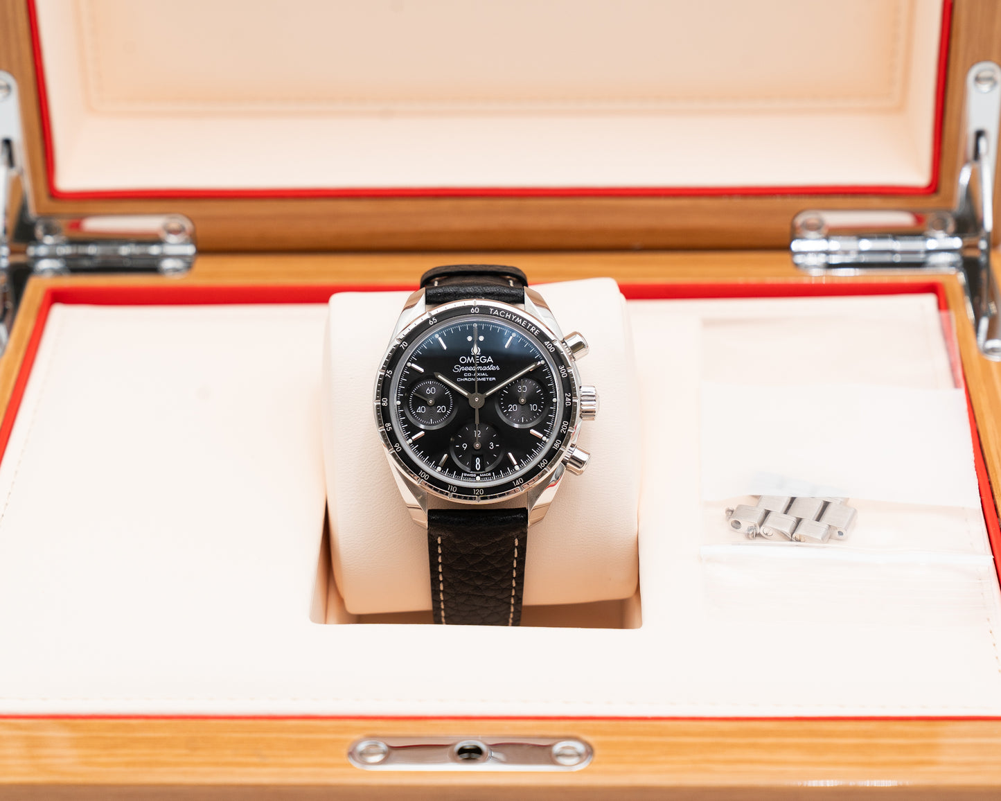 Omega  Speedmaster Co-Axial 38 Stainless Steel 324.30.38.50.01.001 38mm Black 2022