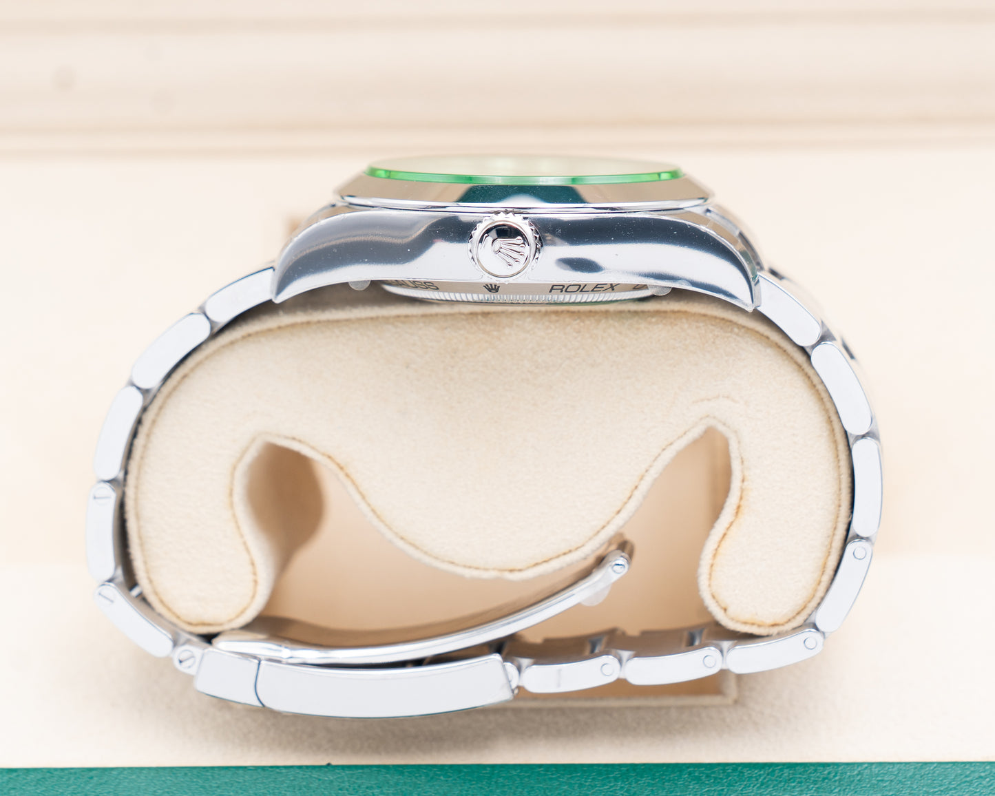 UNWORN STICKERED Rolex Milgauss 40mm 116400GV Green Crystal Blue Dial 2022