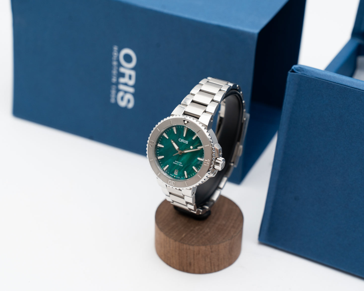 Oris x Bracenet Aquis 36.5mm 01 733 7770 4137-07 Blue Upcycle