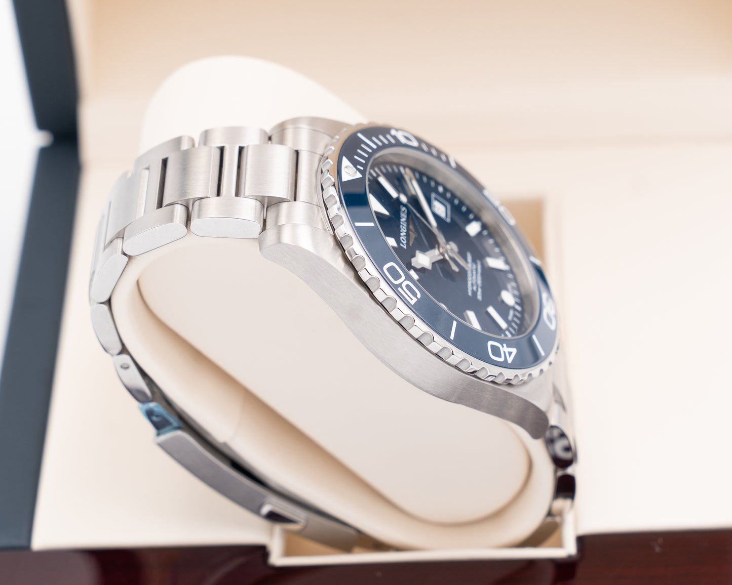 UNWORN STICKERED Longines Hydroconquest 42mm L3.788.4.96.6 Blue Dial 2026