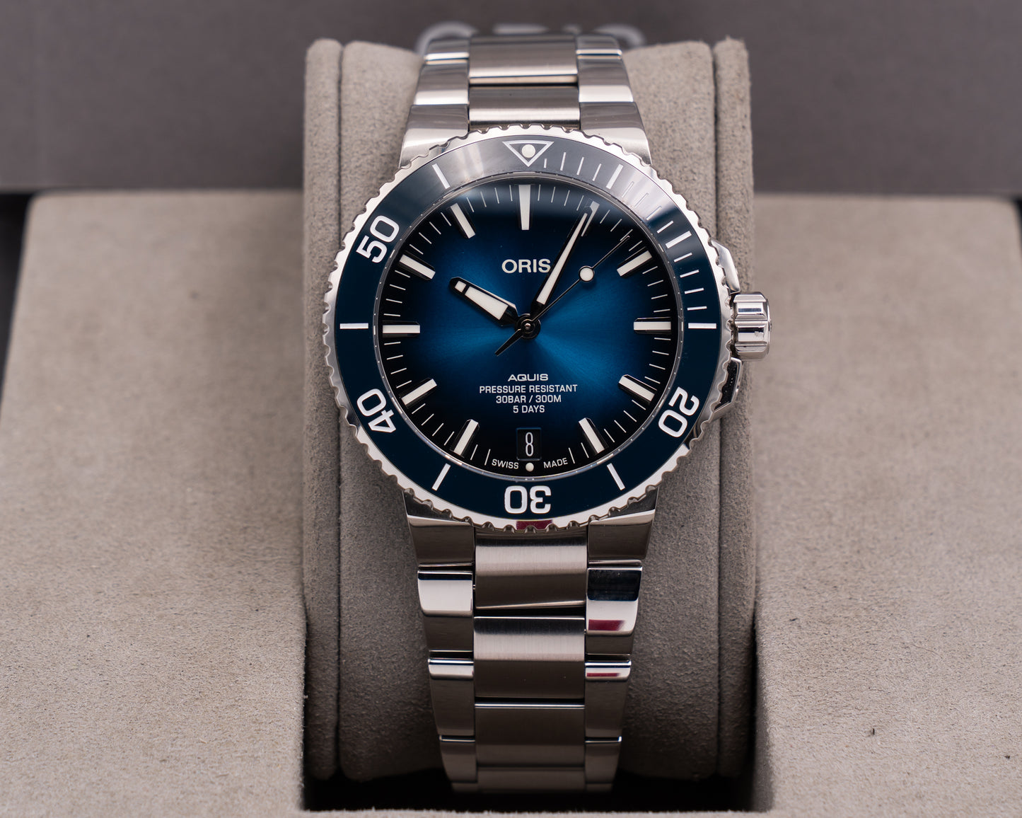 Oris Aquis Date Calibre 400 43.5mm 01 400 7763 4135-07 8 24 09PEB Blue Dial