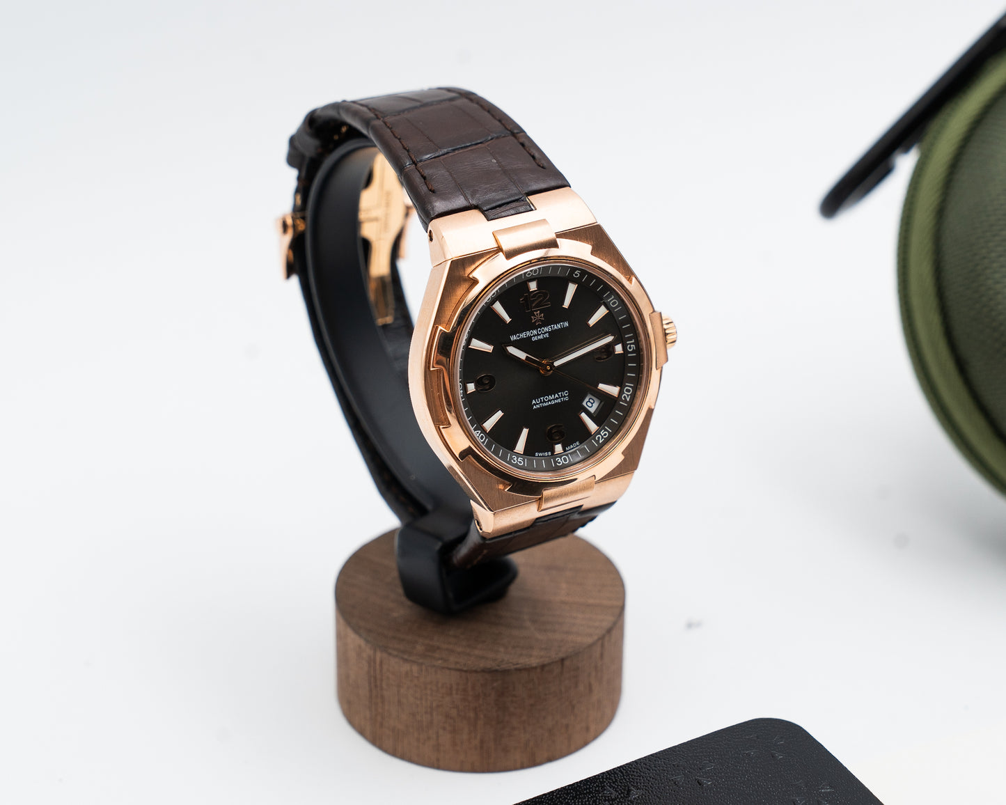 Vacheron Constantin Overseas Date Self-Winding 42mm 47040 Rose Gold Grey Dial Brown leather Strap