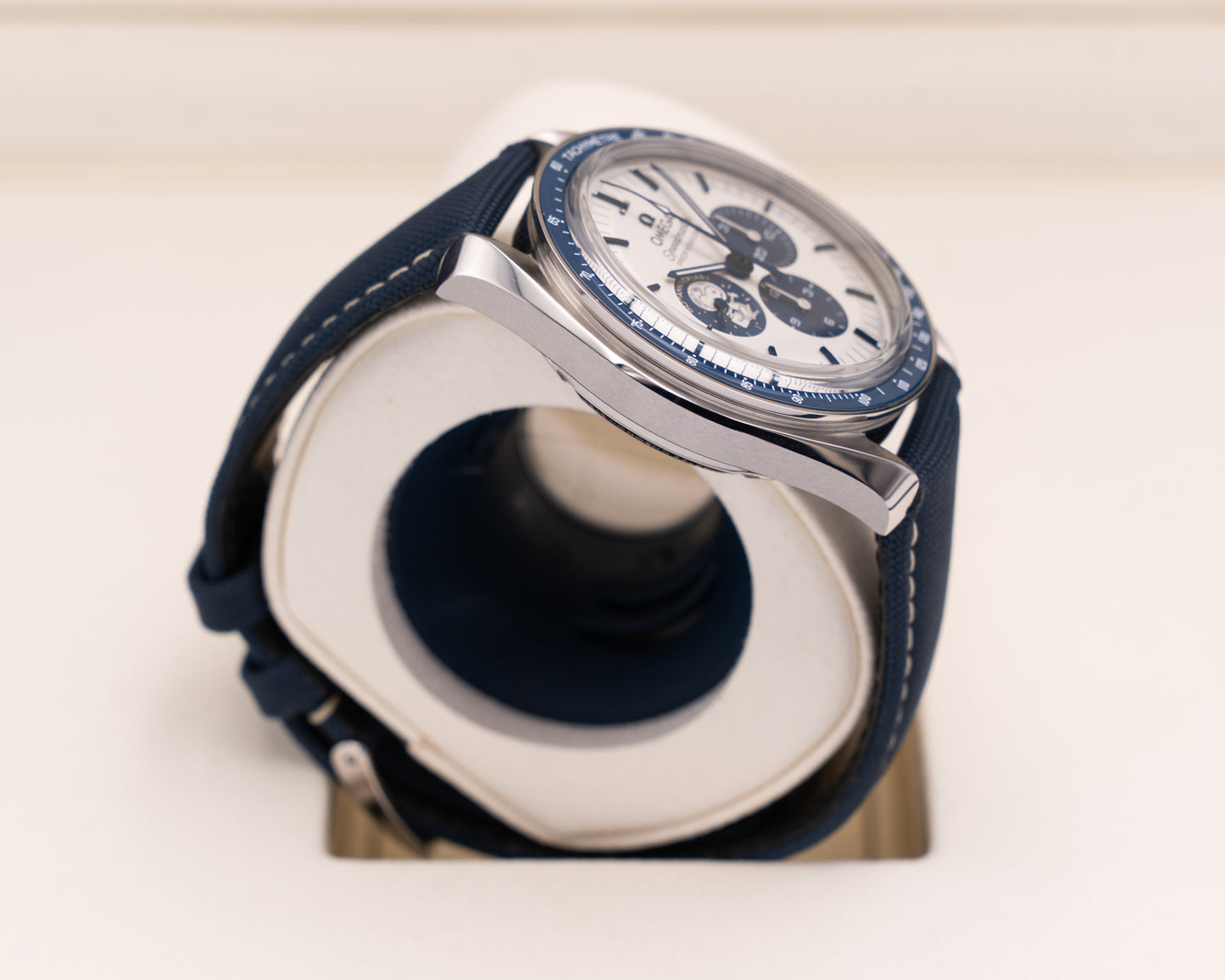 Unworn Omega Speedmaster Silver Snoopy Award 42mm 310.32.42.50.02.001 2024