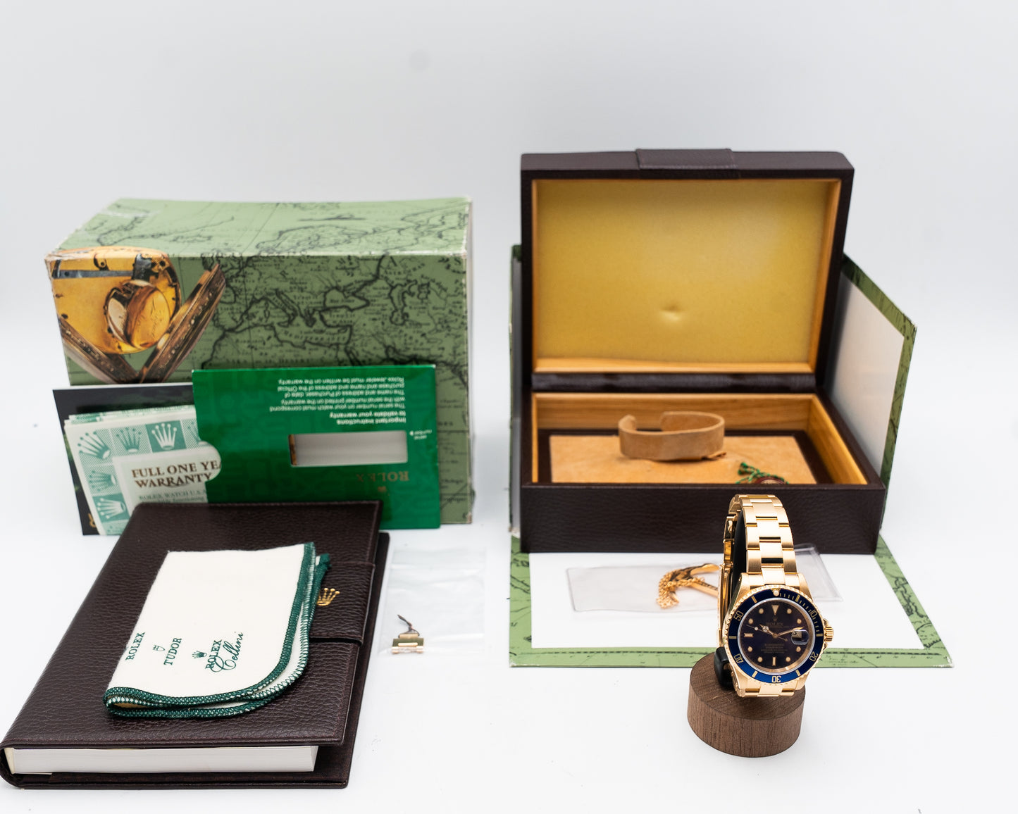 Rolex Submariner 40mm 16618LB Yellow Gold Vintage Complete 1992