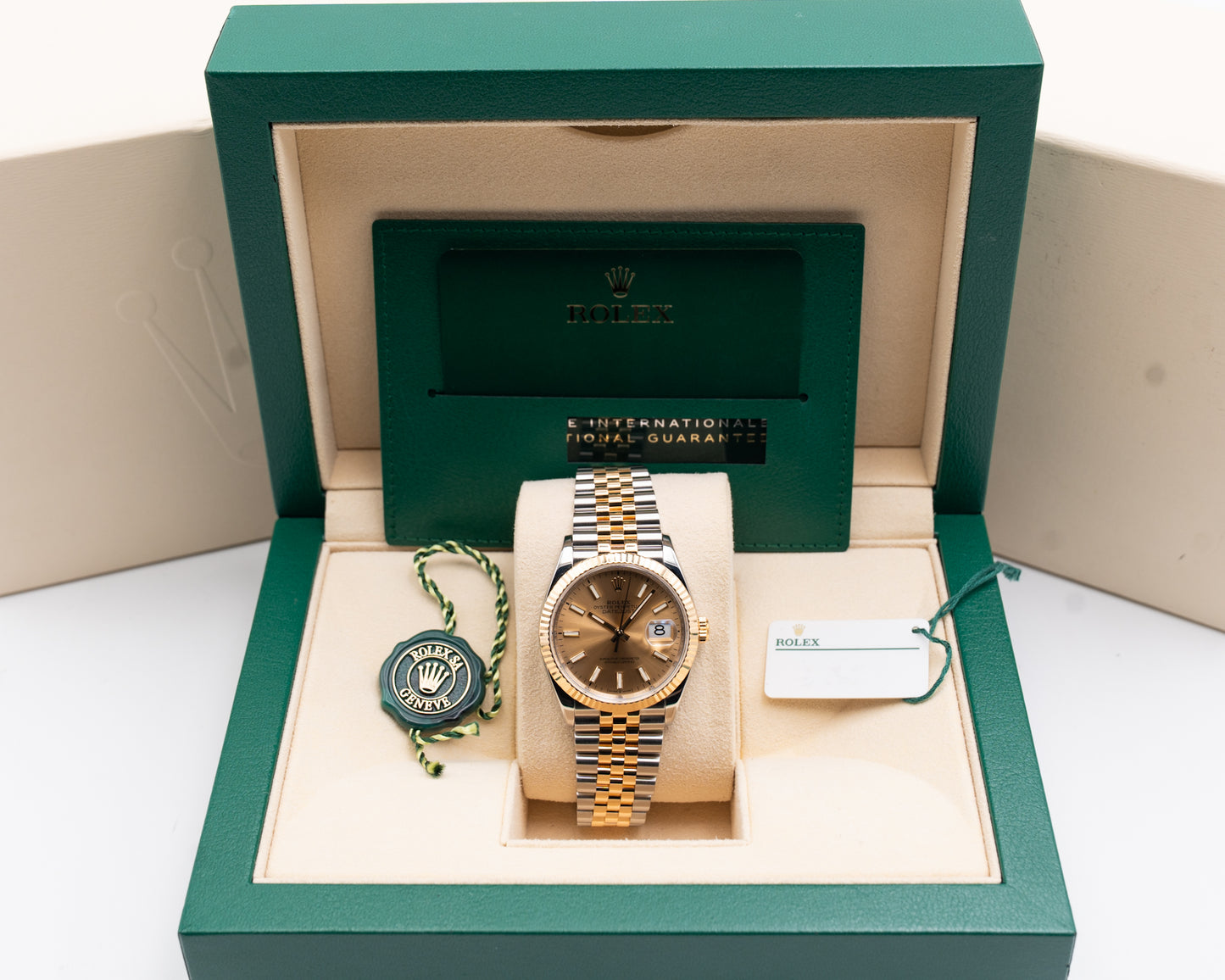 Rolex Datejust 36mm 126233 Champagne Two-Tone Fluted Jubilee 2023