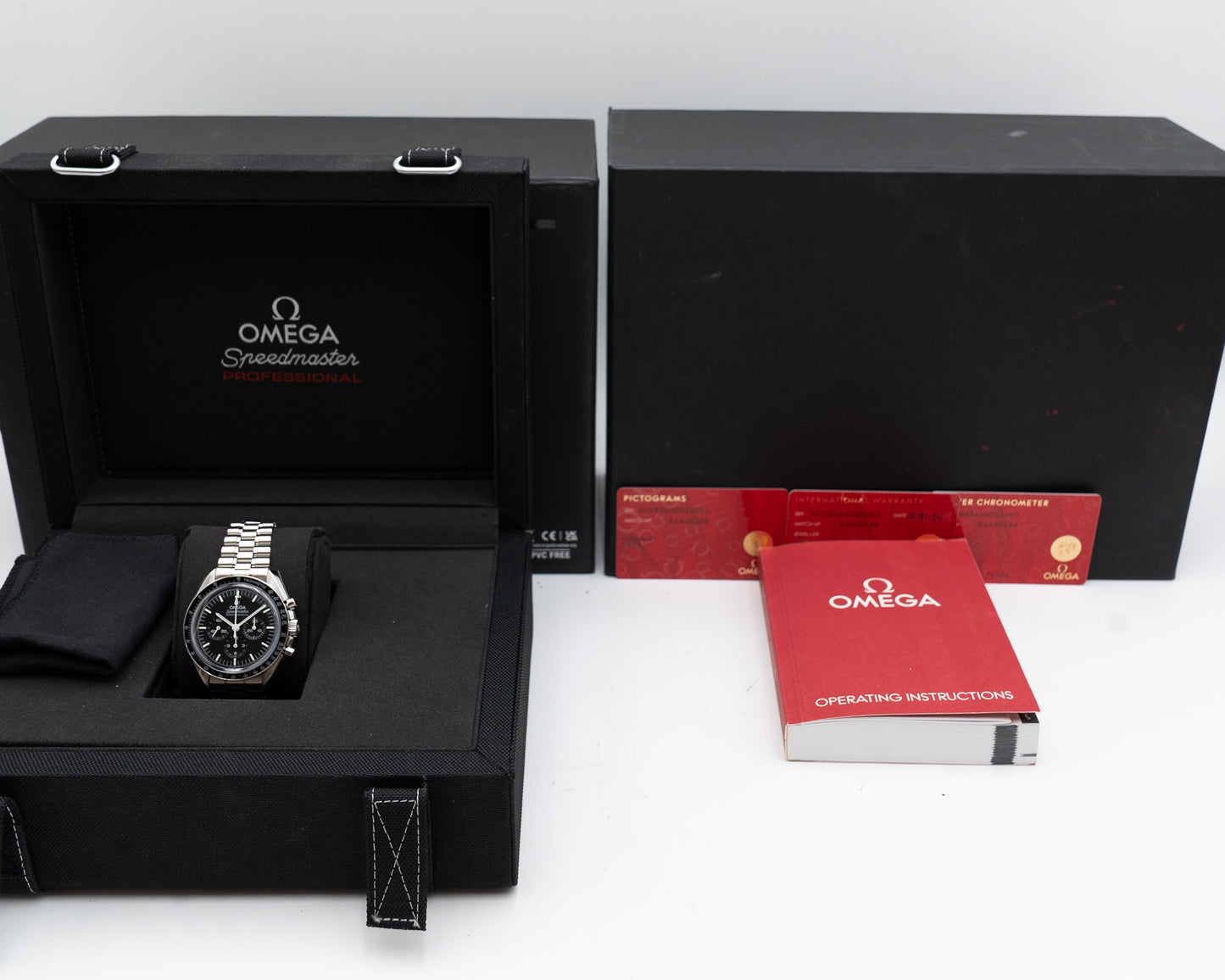 Omega Speedmaster Professional Moonwatch 42mm 310.30.42.50.01.002 Black Dial Sapphire Sandwhich 2024