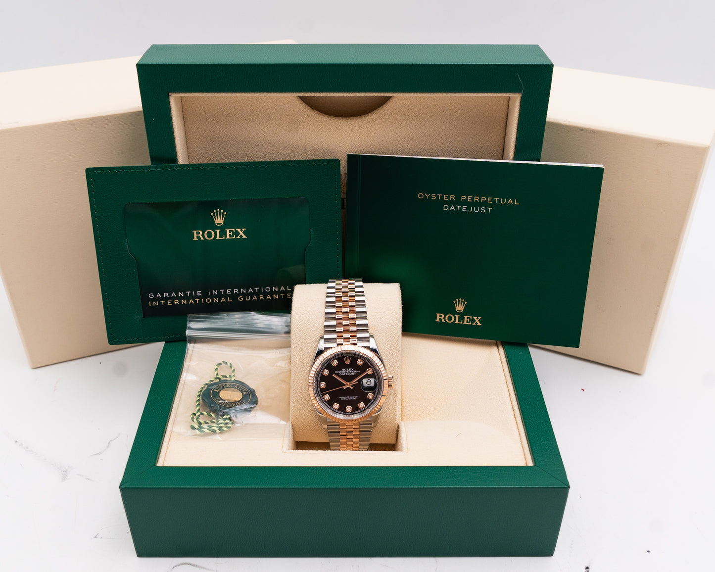 Rolex Datejust 36mm 126231 Two Tone Fluted Everose Black Diamond Dial 2024