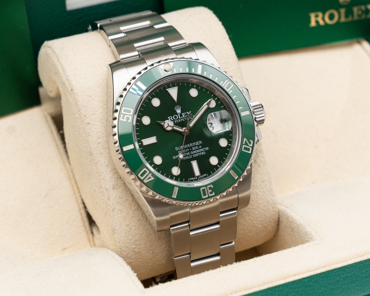 Rolex Submariner 116610lV 40mm Hulk 2014 and RSC Card