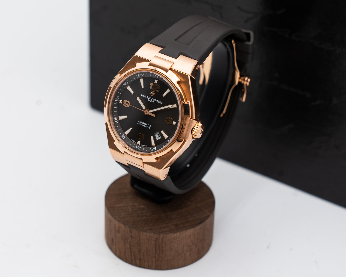 Vacheron Constantin Overseas Date Self-Winding 42mm 47040 Rose Gold Grey Dial Brown Rubber Strap 2017