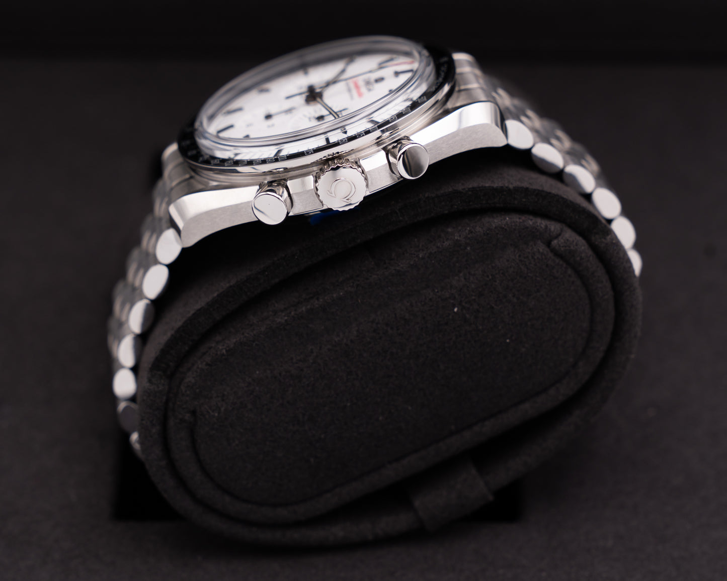 UNWORN STICKERED Omega Speedmaster Moonwatch 42mm 310.30.42.50.04.001 White Dial 2026