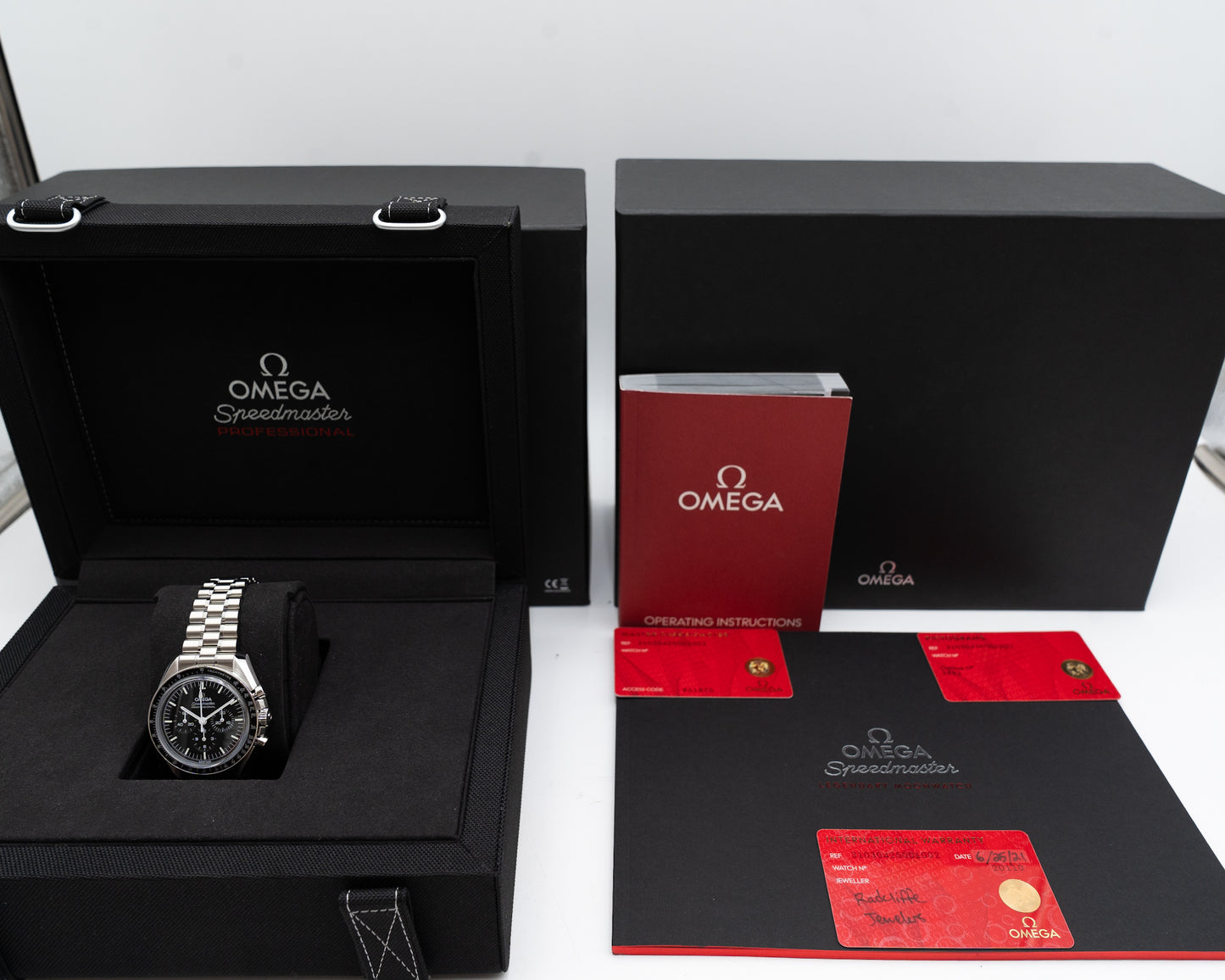 Omega Speedmaster Moonwatch Professional 42mm 310.30.42.50.01.002 Sapphire Sandwich 2021