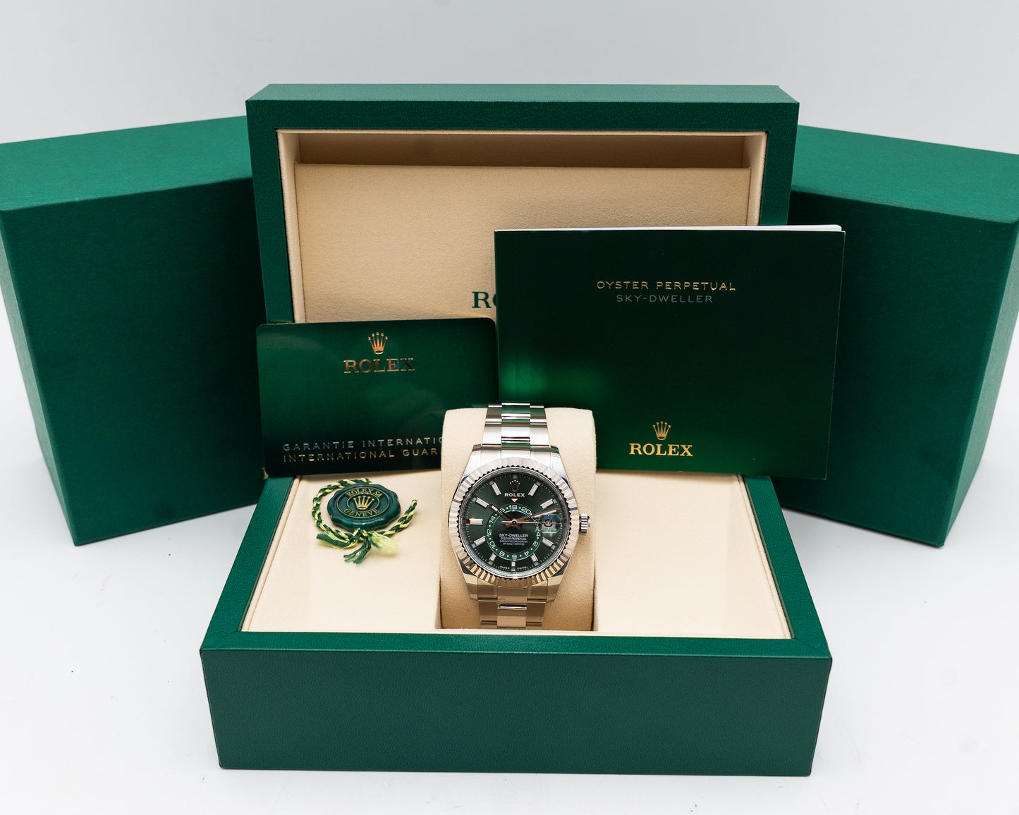 UNWORN STICKERED Rolex Sky-Dweller 42mm 336934 Mint Green 2026