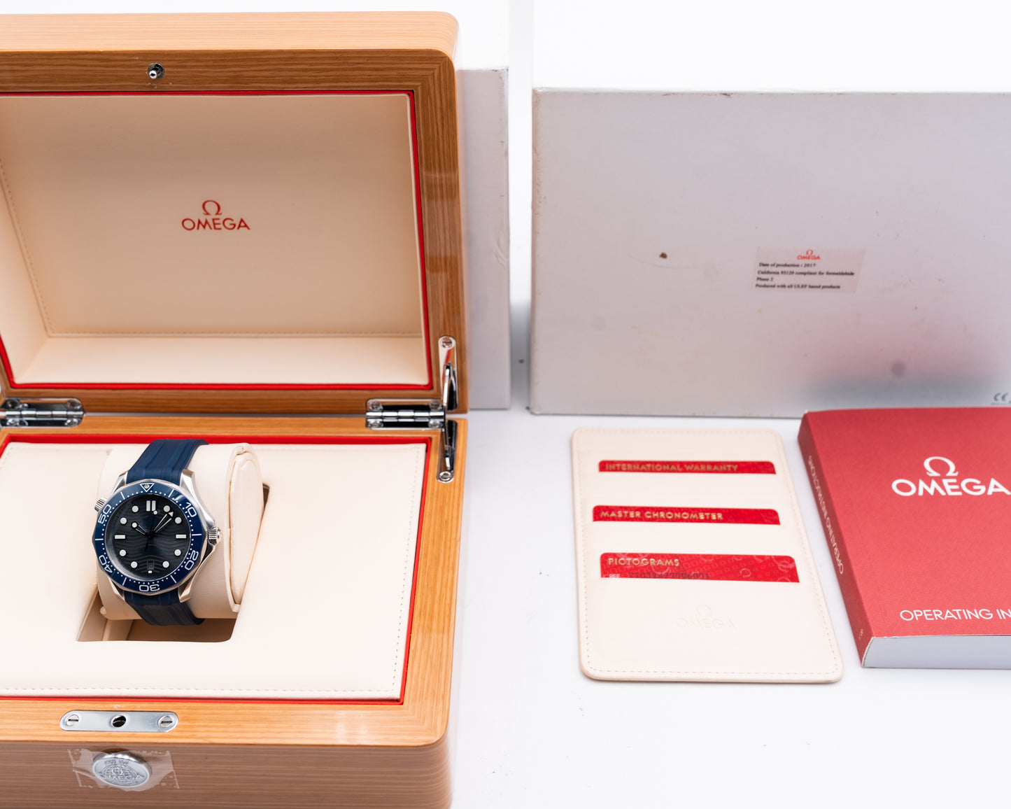 Omega Seamaster Diver 300M 210.32.42.20.06.001 Co-Axial 42 Blue