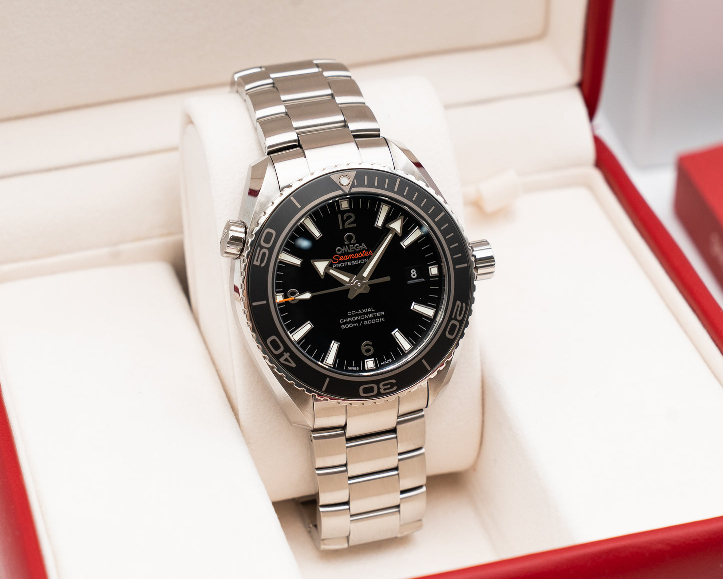 UNWORN Omega Seamaster Planet Ocean 600M 45.5mm 232.30.46.21.01.001 Black Diver