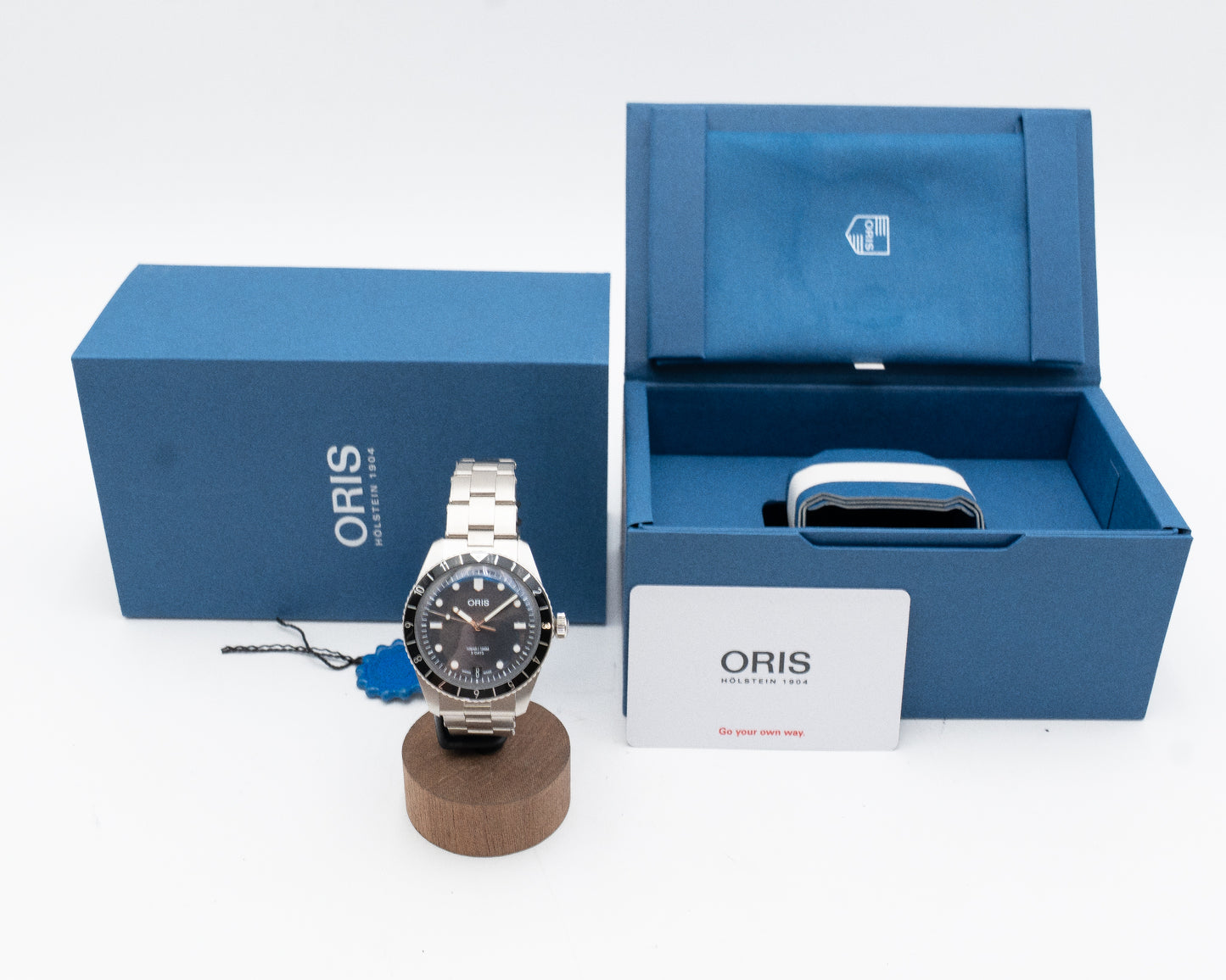 UNWORN Oris Divers Sixty-Five 12H Cal. 400 / 40mm 01 400 7772 4054 2026