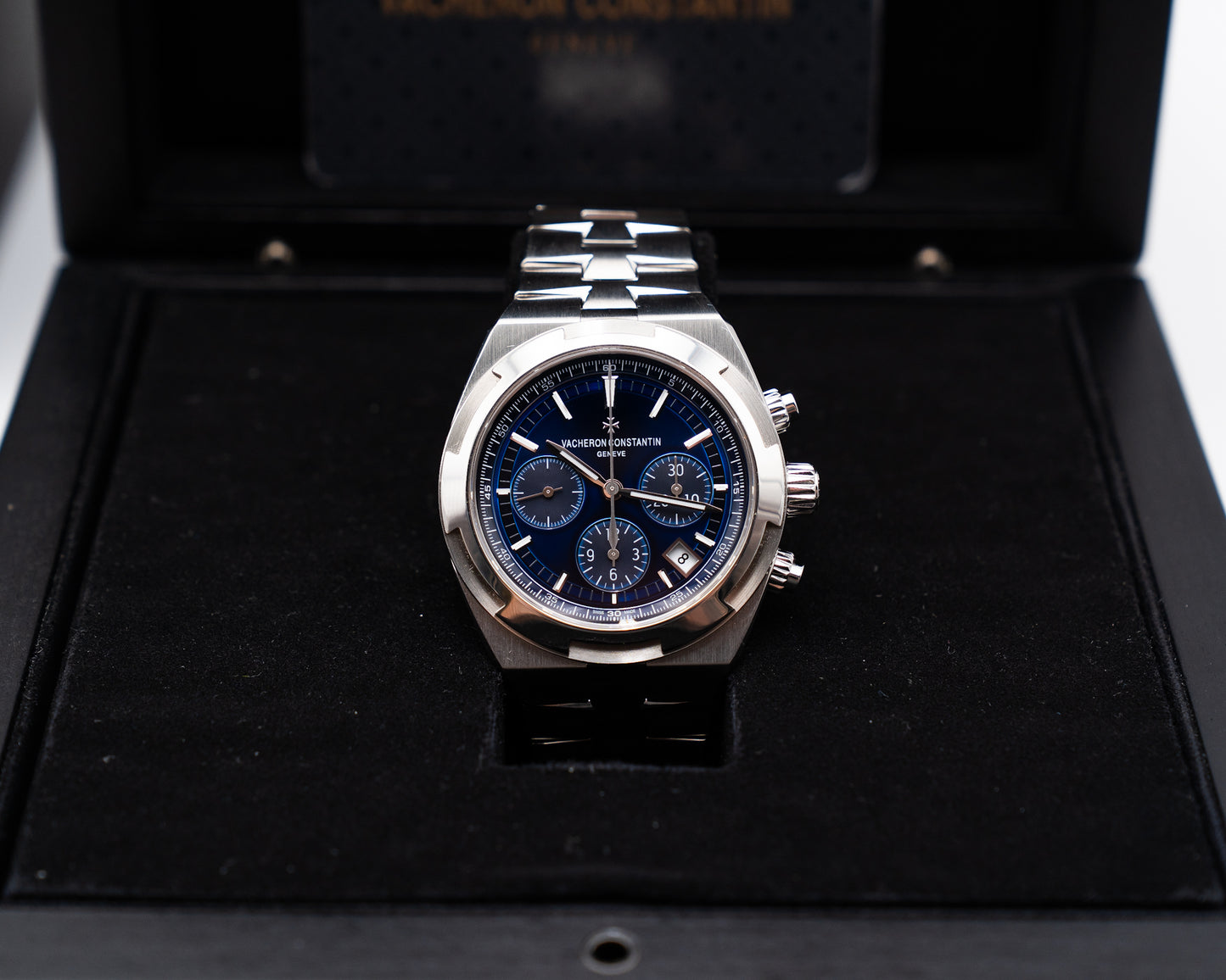 Vacheron Constantin Overseas Chronograph and Date 42.5mm 5500v 2020