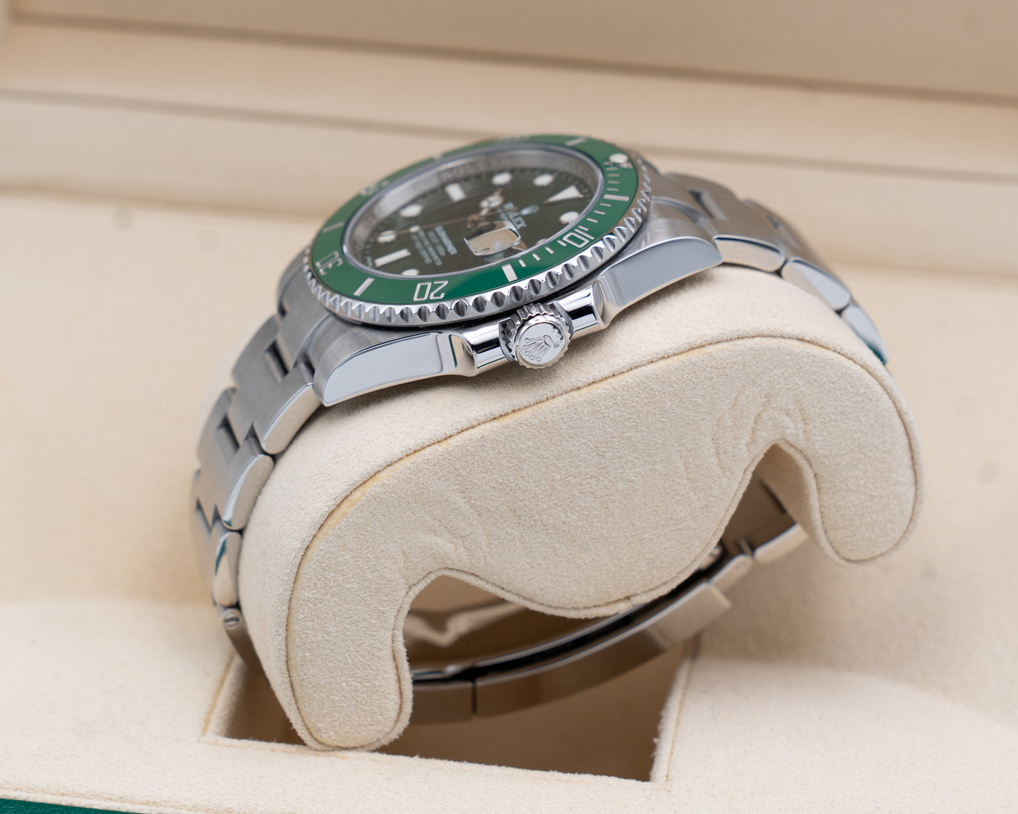 Rolex Submariner Date 40mm 116610LV Hulk 2019