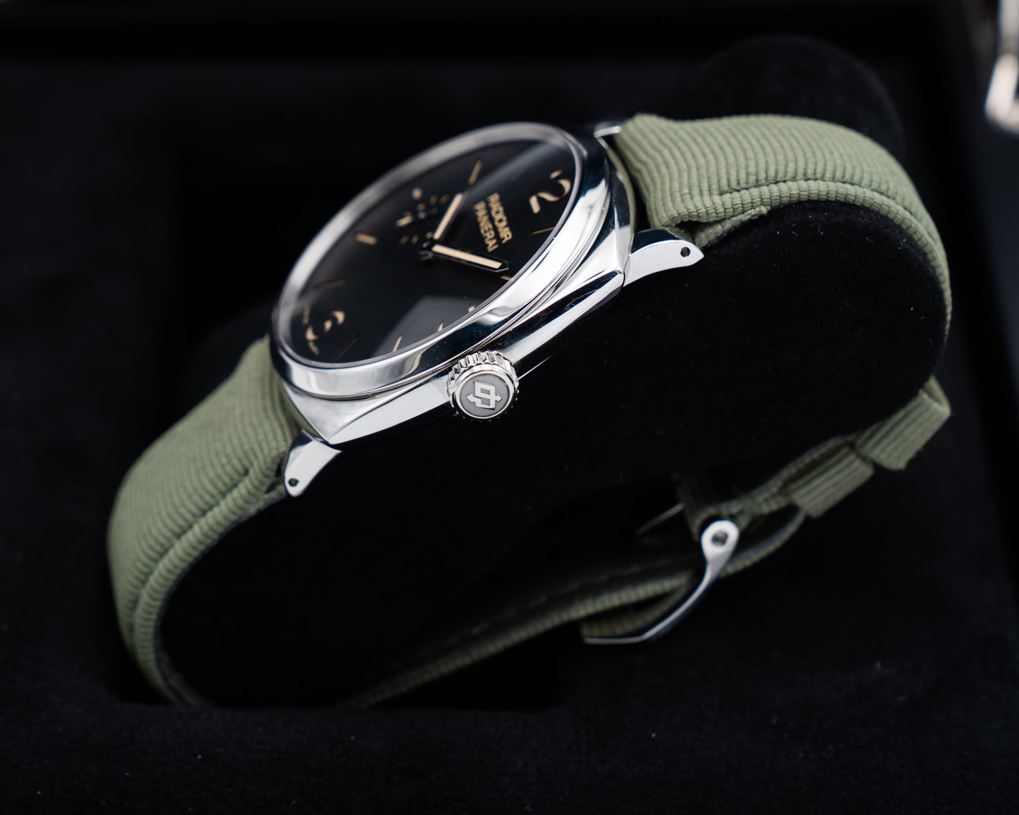 Paneri Radiomir 1940 42mm PAM00512 Black Dial Green Strap 2016