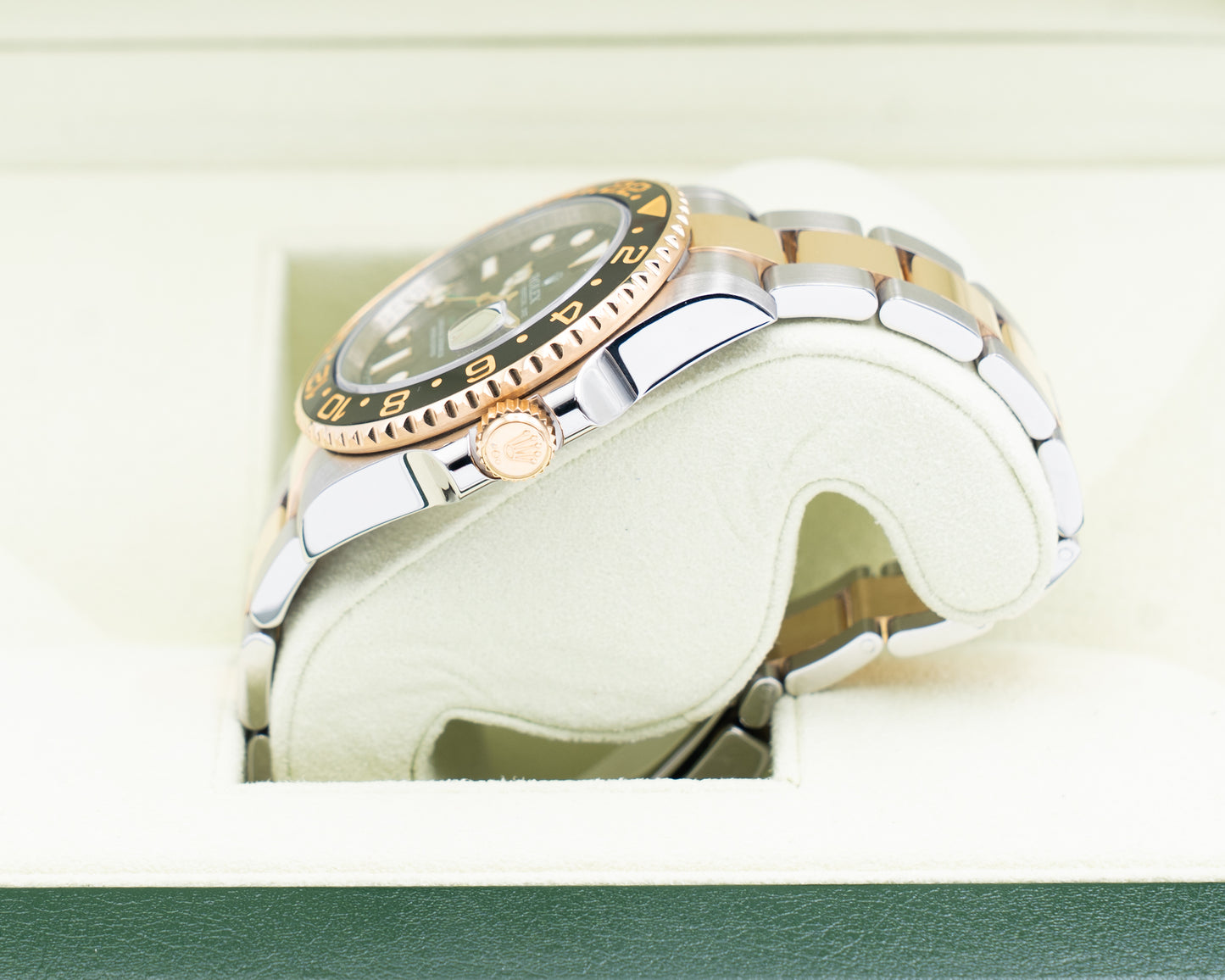 Rolex GMT Master II 40mm 116713 Green Arrow Two Tone 2012