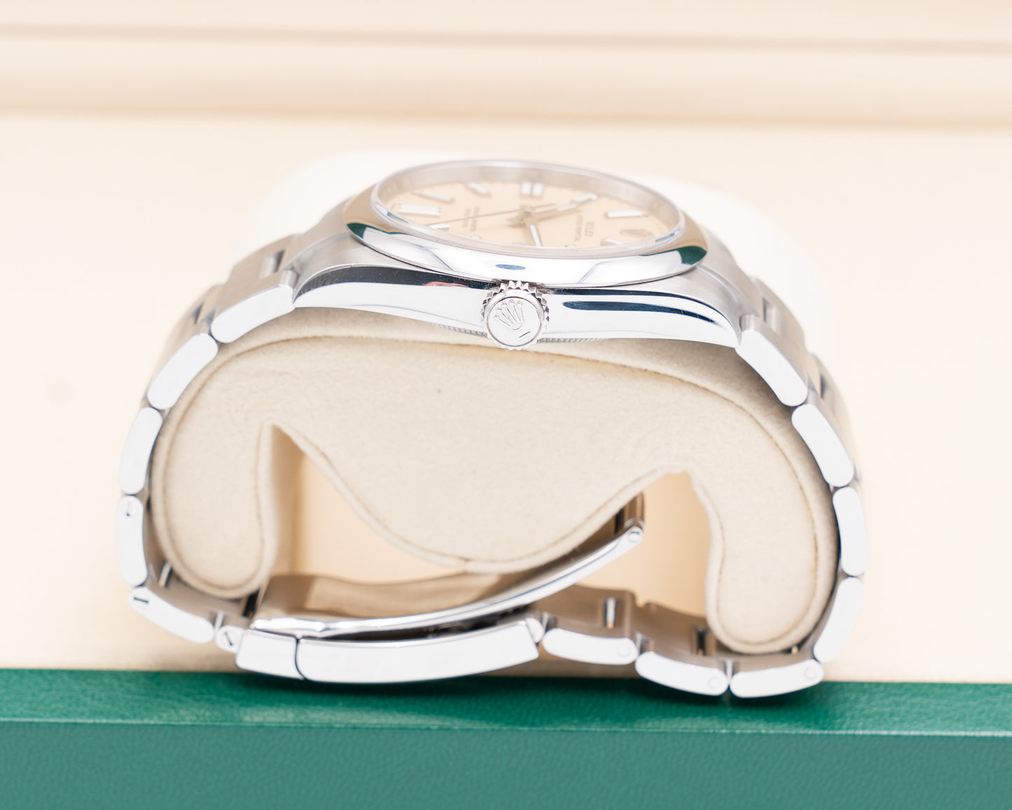 Rolex Oyster Perpetual 41mm 134300 Beige Dial 2025