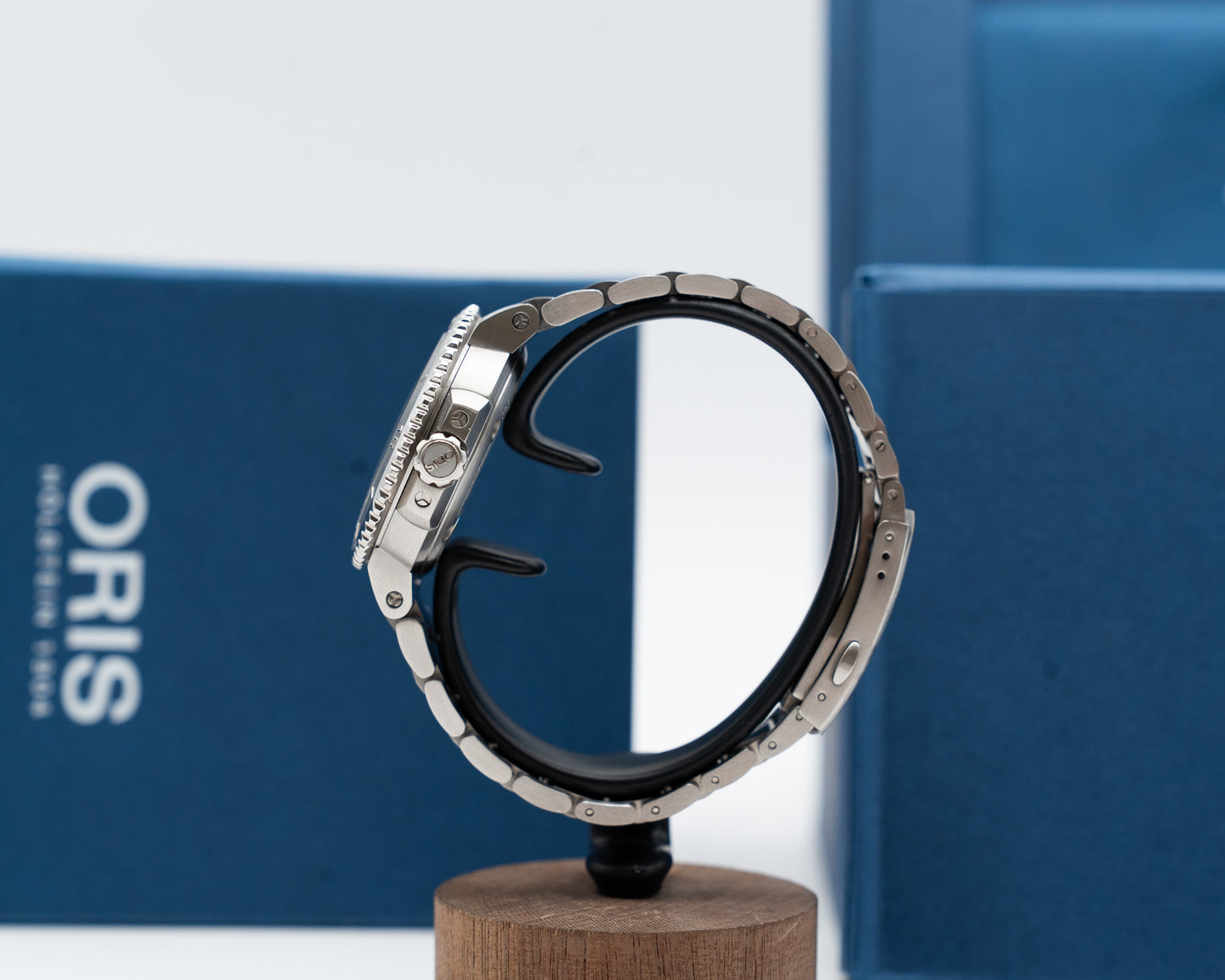 Oris x Bracenet Aquis 36.5mm 01 733 7770 4137-07 Blue Upcycle