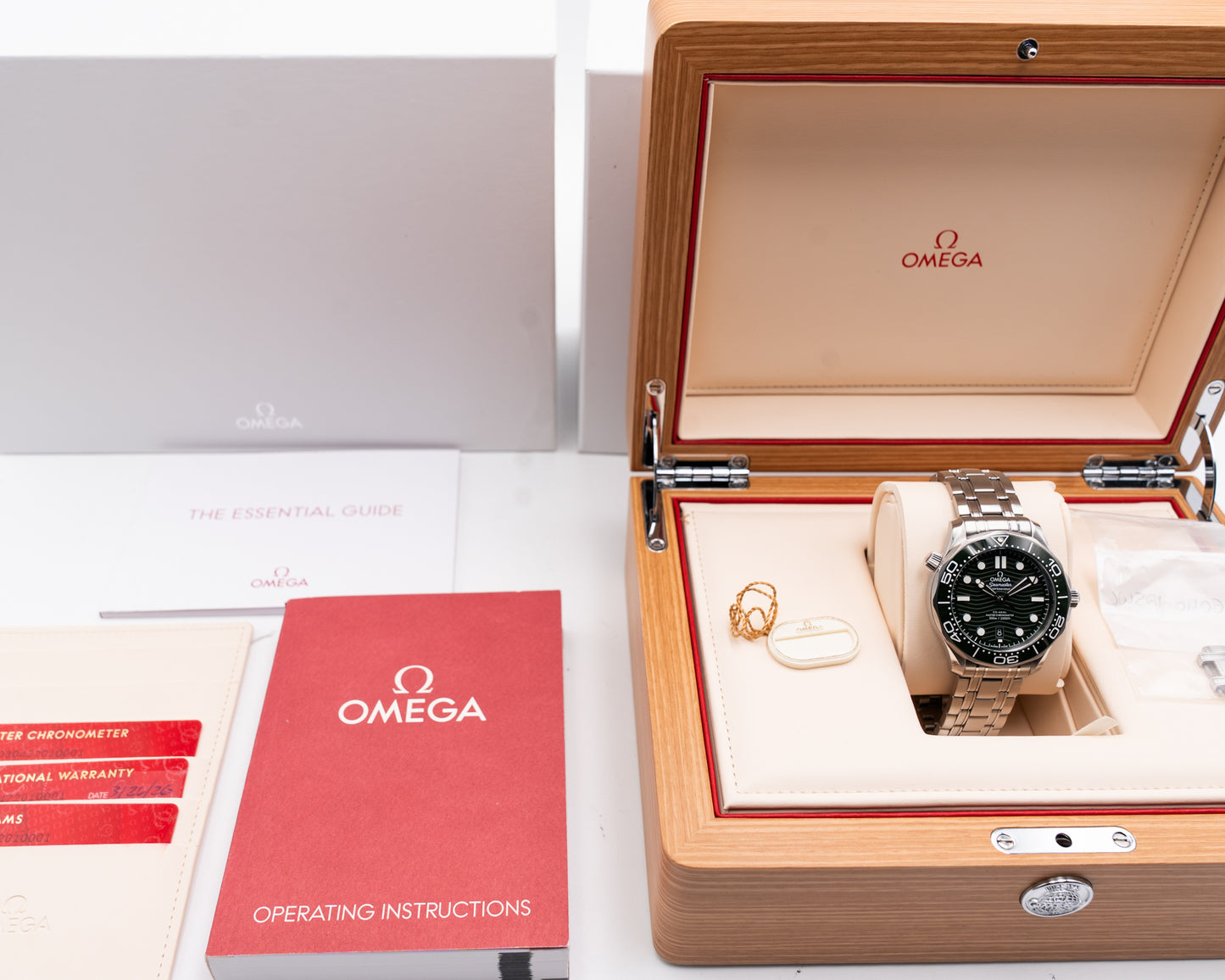 UNWORN  Omega Seamaster Diver 300M 42mm 210.30.42.20.10.001 Green "Seaweed" 2026