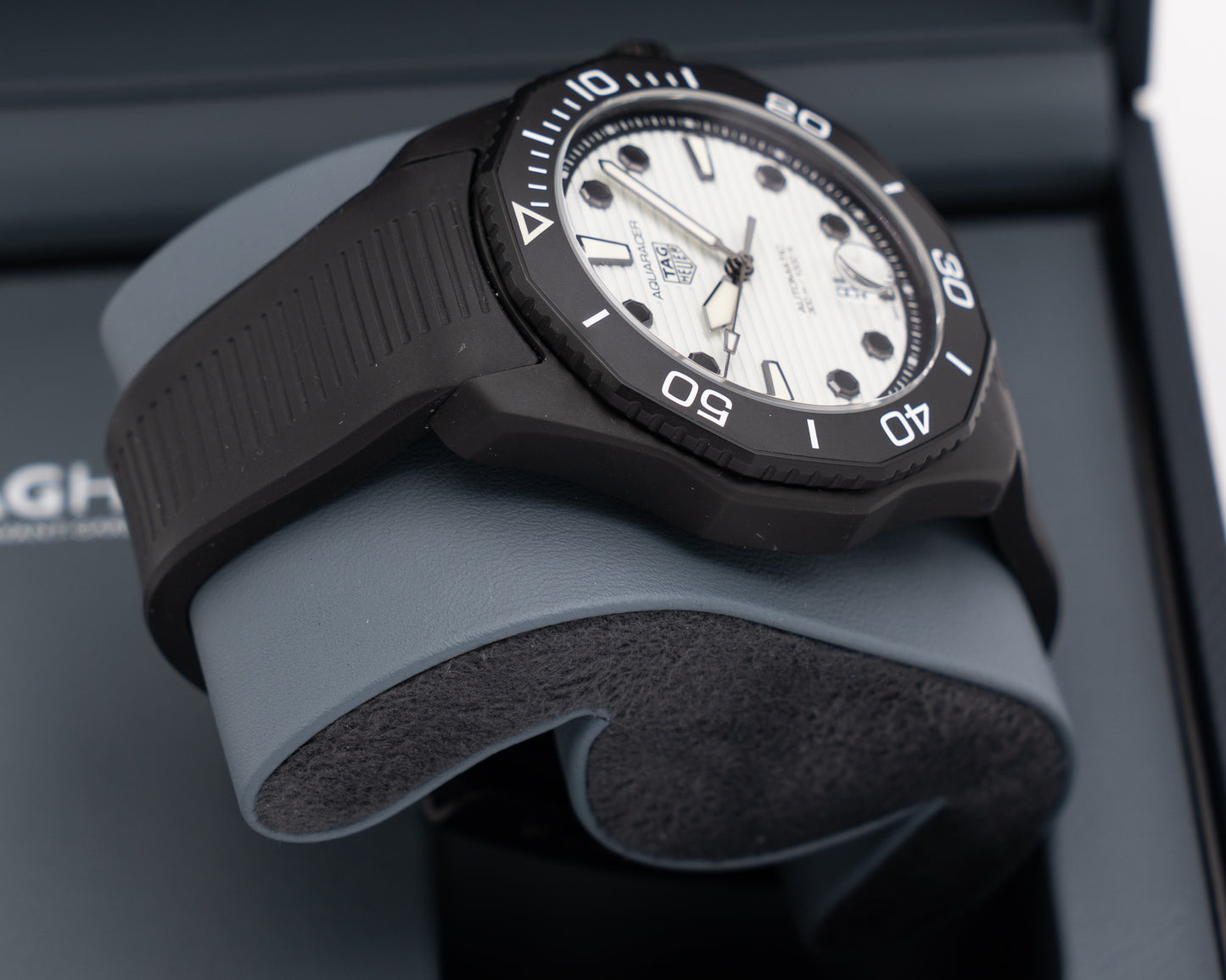 Tag Huer Aquaracer Professional 300 Date 43mm WBP201D White Dial Black DLC Coated Case 2023