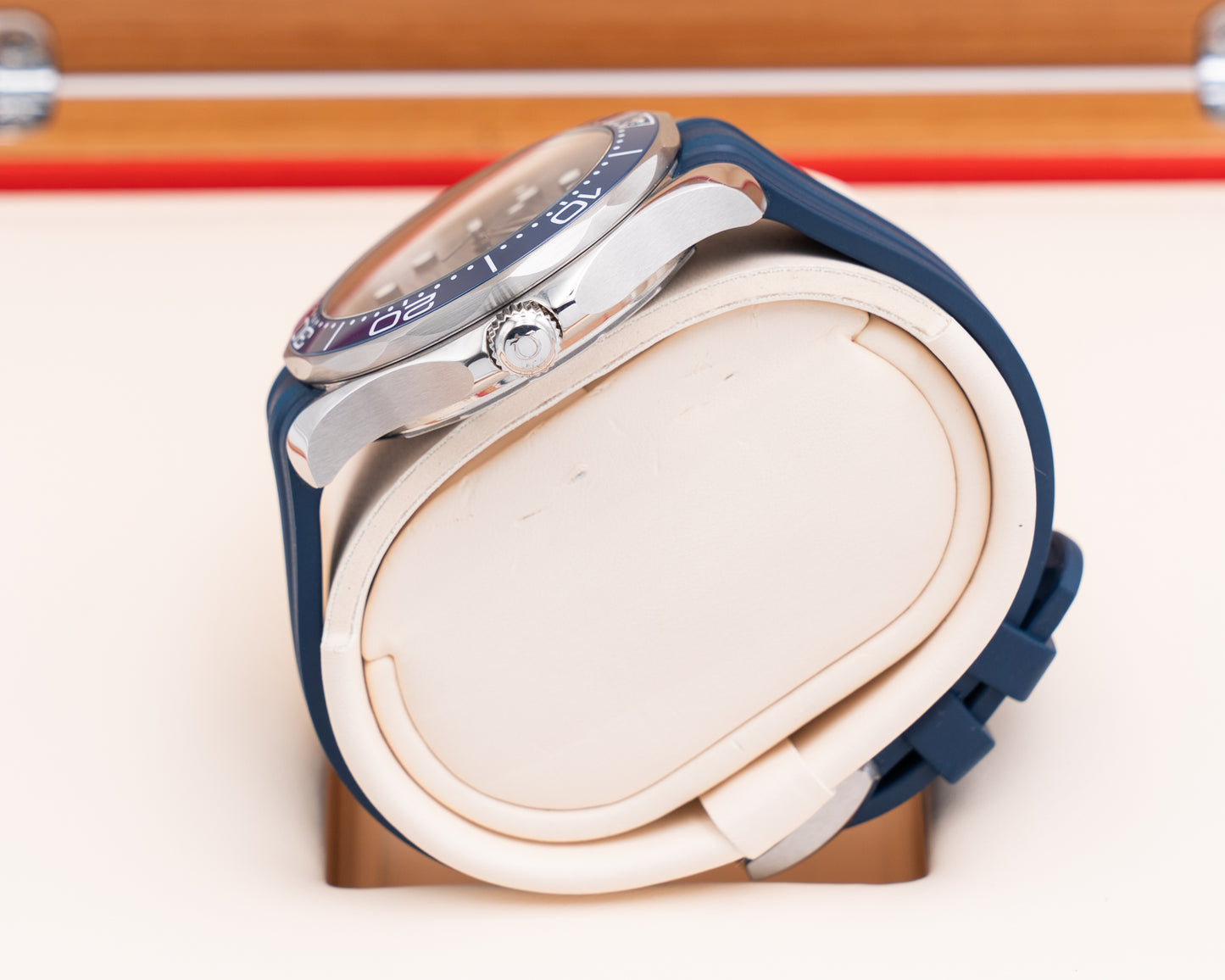 Omega Seamaster Diver 300M 210.32.42.20.06.001 Co-Axial 42 Blue