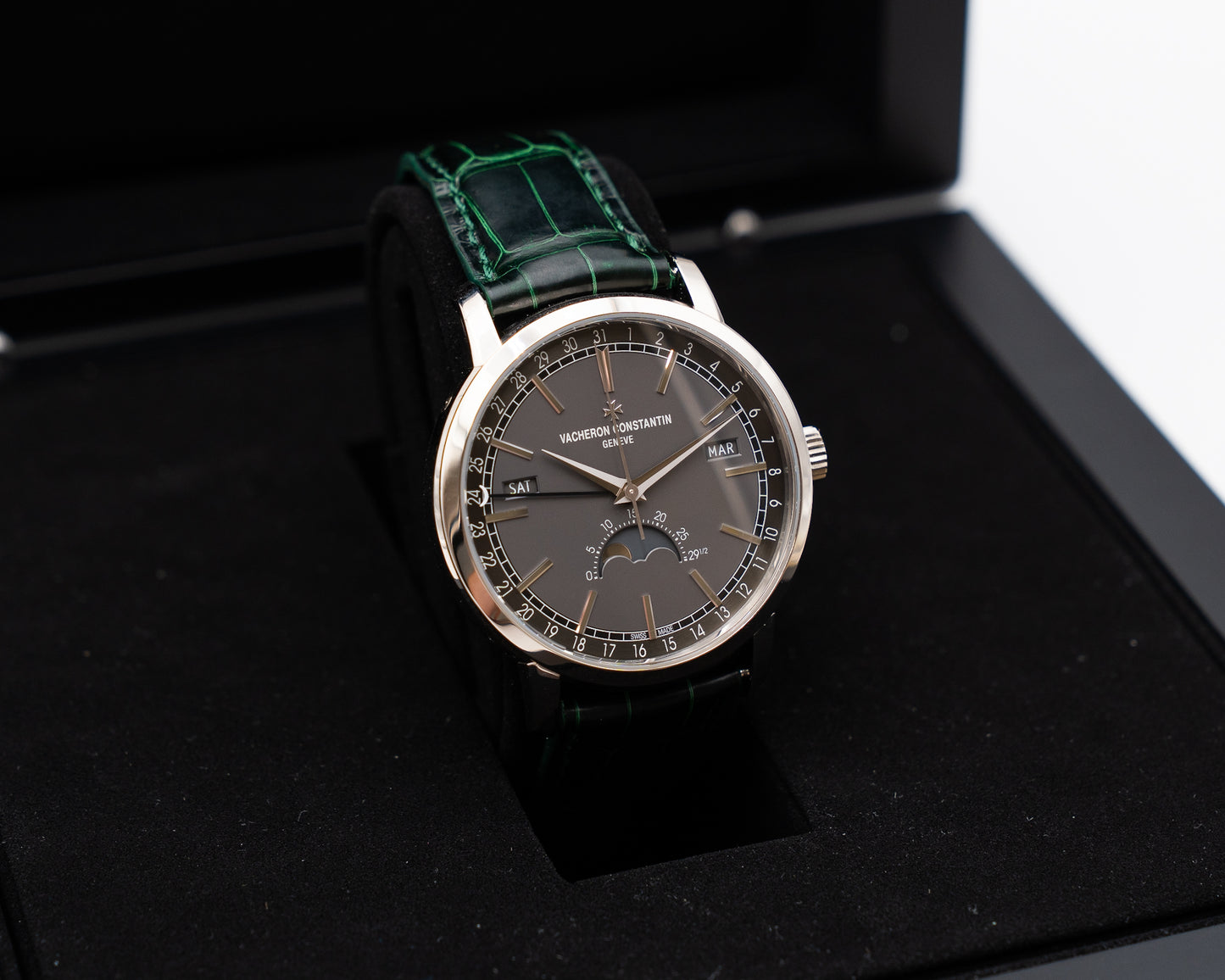 Vacheron Constantin 4010T Traditionnelle Complete Calendar 2022