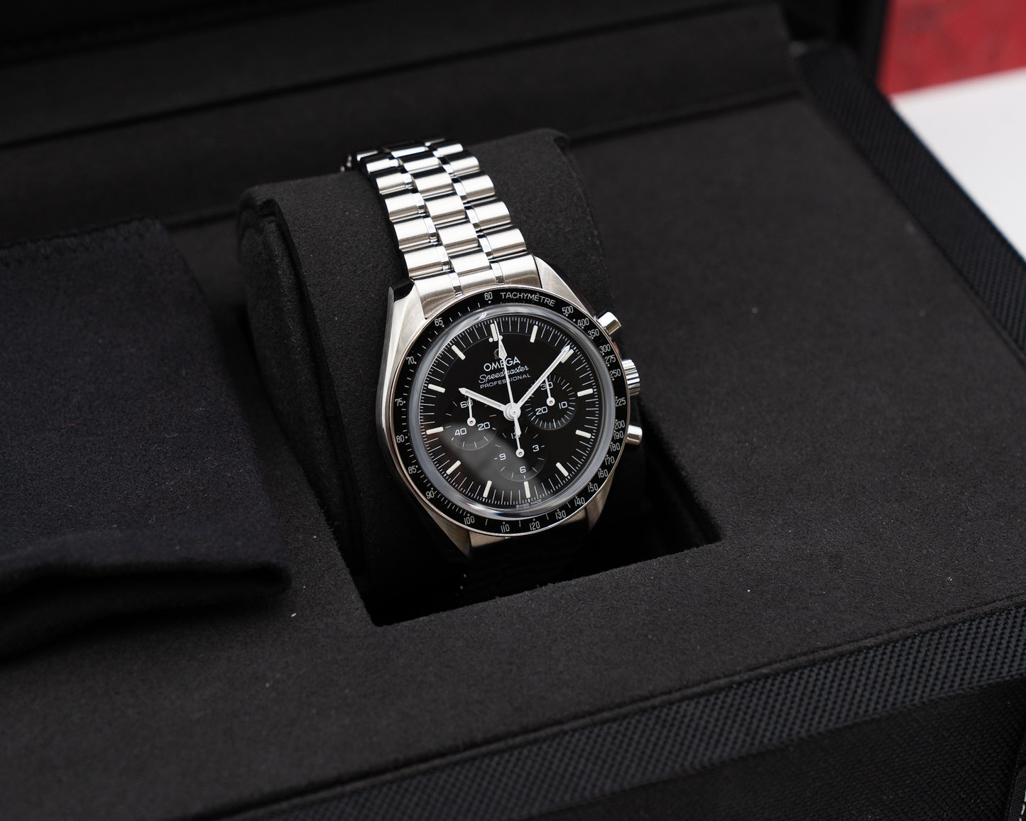 Omega Speedmaster Professional Moonwatch 42mm 310.30.42.50.01.002 Black Dial Sapphire Sandwhich 2024