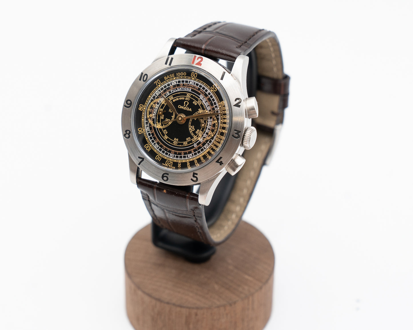 Omega Collection Meseum No. 3 1945 Chronograph 37mm 5702.50.02 Black Dial 2007