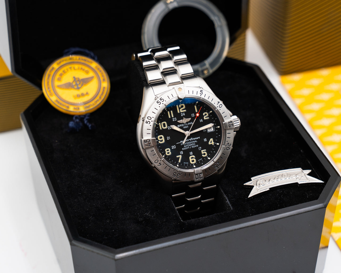 UNWORN Breitling Superocean 40mm A17345 Black Dial 2000