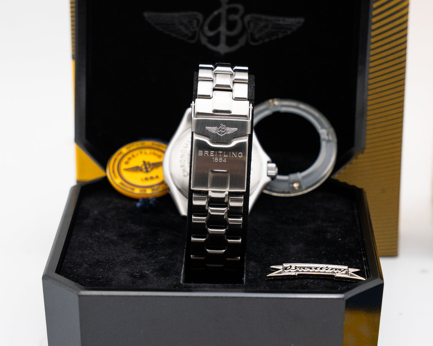 UNWORN Breitling Superocean 40mm A17345 Black Dial 2000