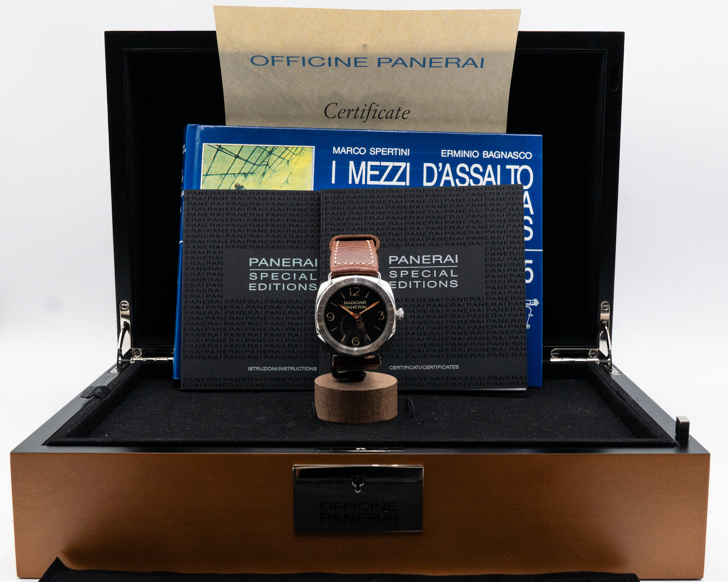 Panerai Radiomir 3 Days Acciaio Brevettato 47mm pam00685 Black Dial Brown Strap 2018