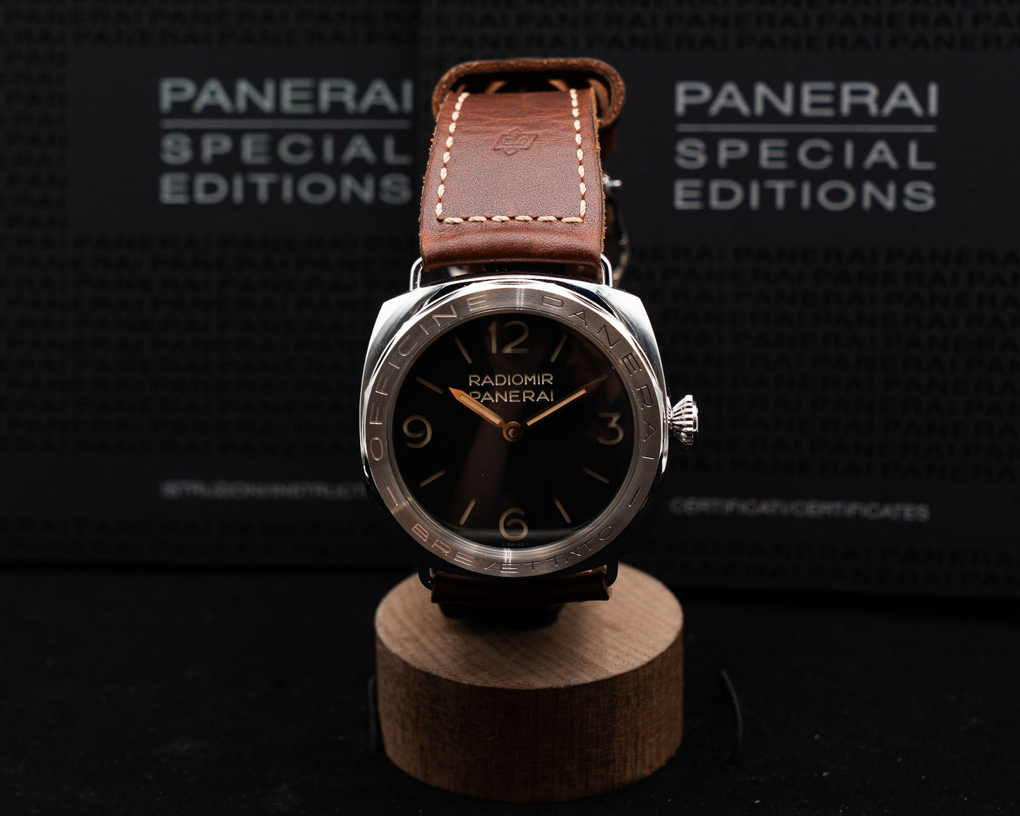 Panerai Radiomir 3 Days Acciaio Brevettato 47mm pam00685 Black Dial Brown Strap 2018