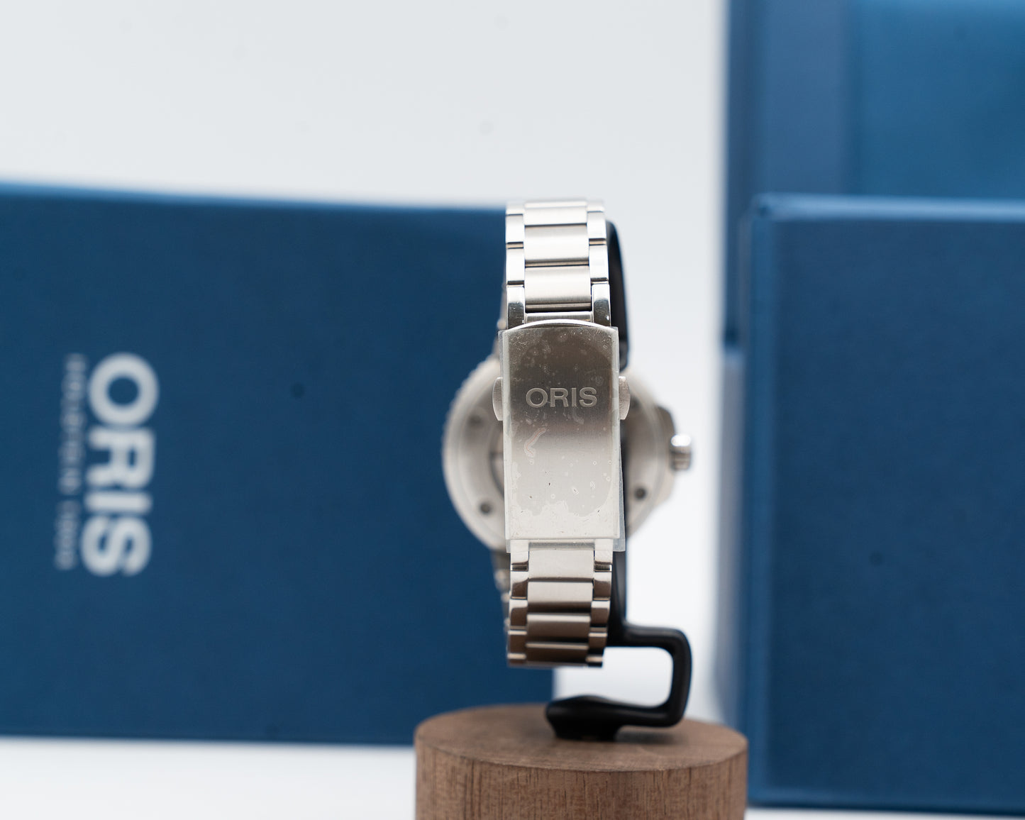 Oris x Bracenet Aquis 36.5mm 01 733 7770 4137-07 Blue Upcycle
