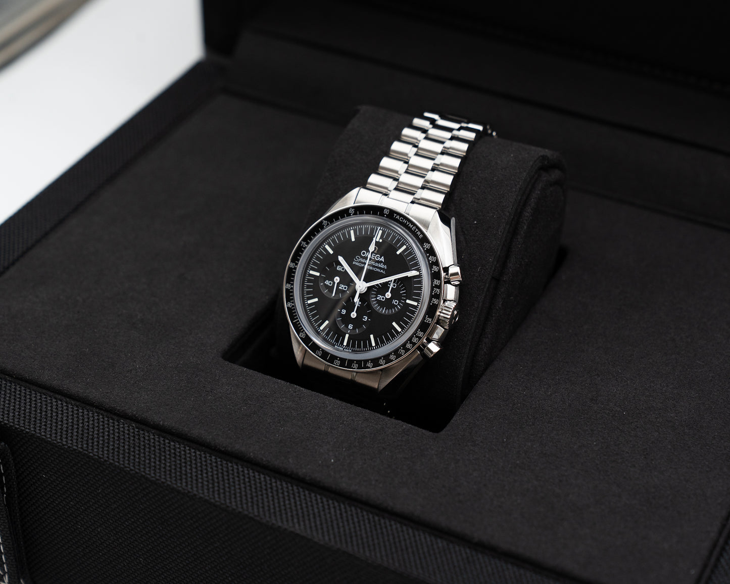 Omega Speedmaster Moonwatch Professional 42mm 310.30.42.50.01.002 Sapphire Sandwich 2021