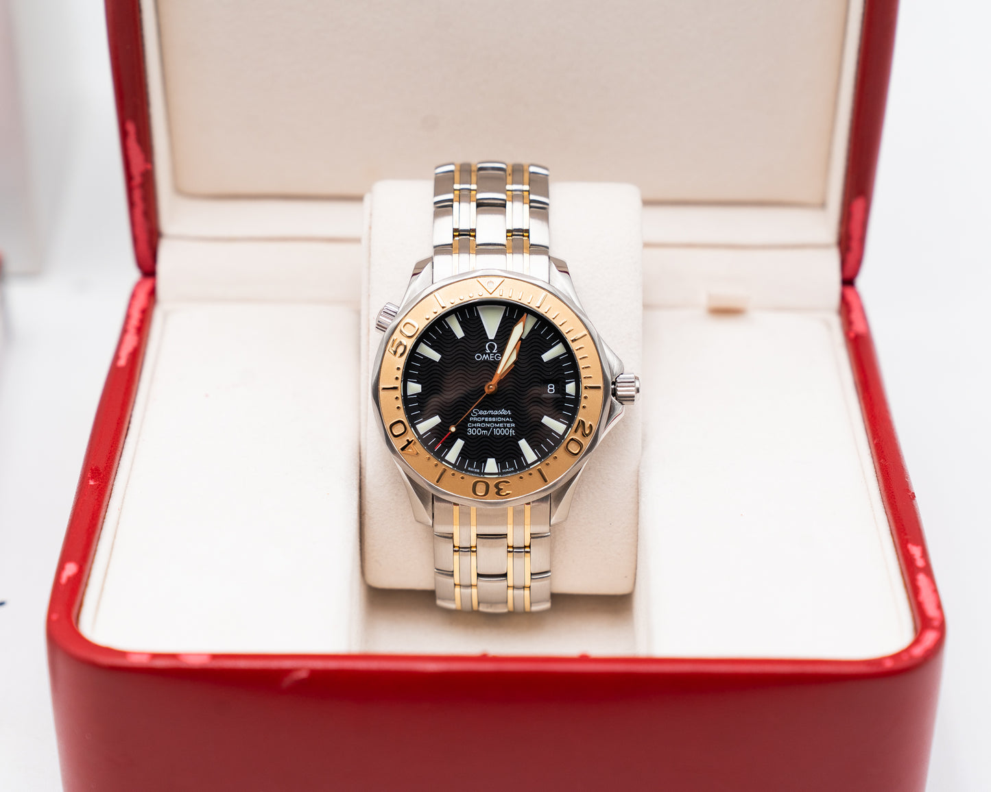 Omega Seamaster Diver 300M Automatic 41mm 2455.50.00 Black Dial Yellow Gold and Stainless Steel