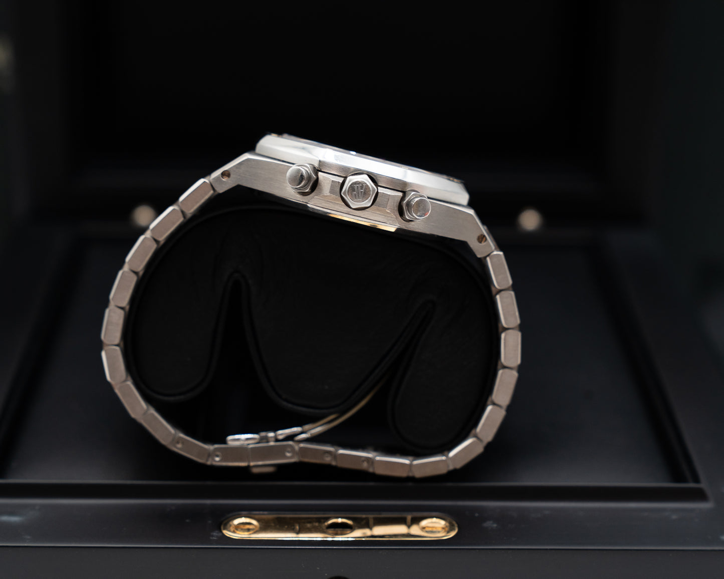 Audemars Piguet Royal Oak 39mm 25860IS.OO.1110ST.04 Chrono City of Sails E-Serial