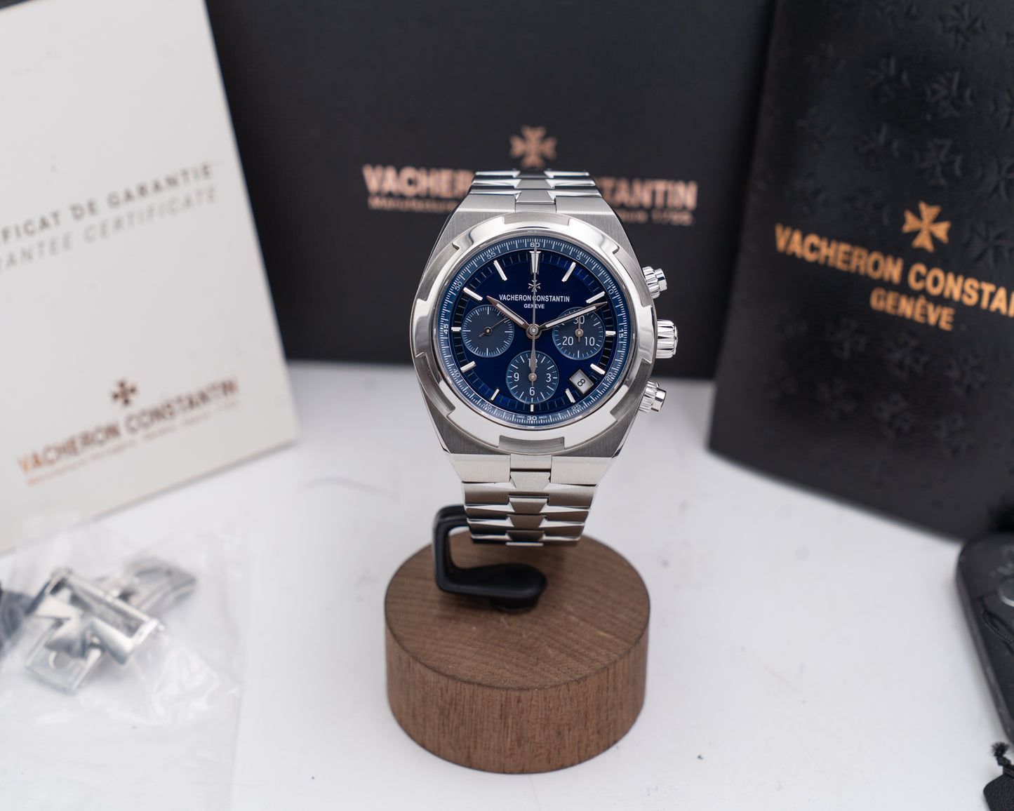 Vacheron Constantin Overseas Chronograph and Date 42.5mm 5500v 2018