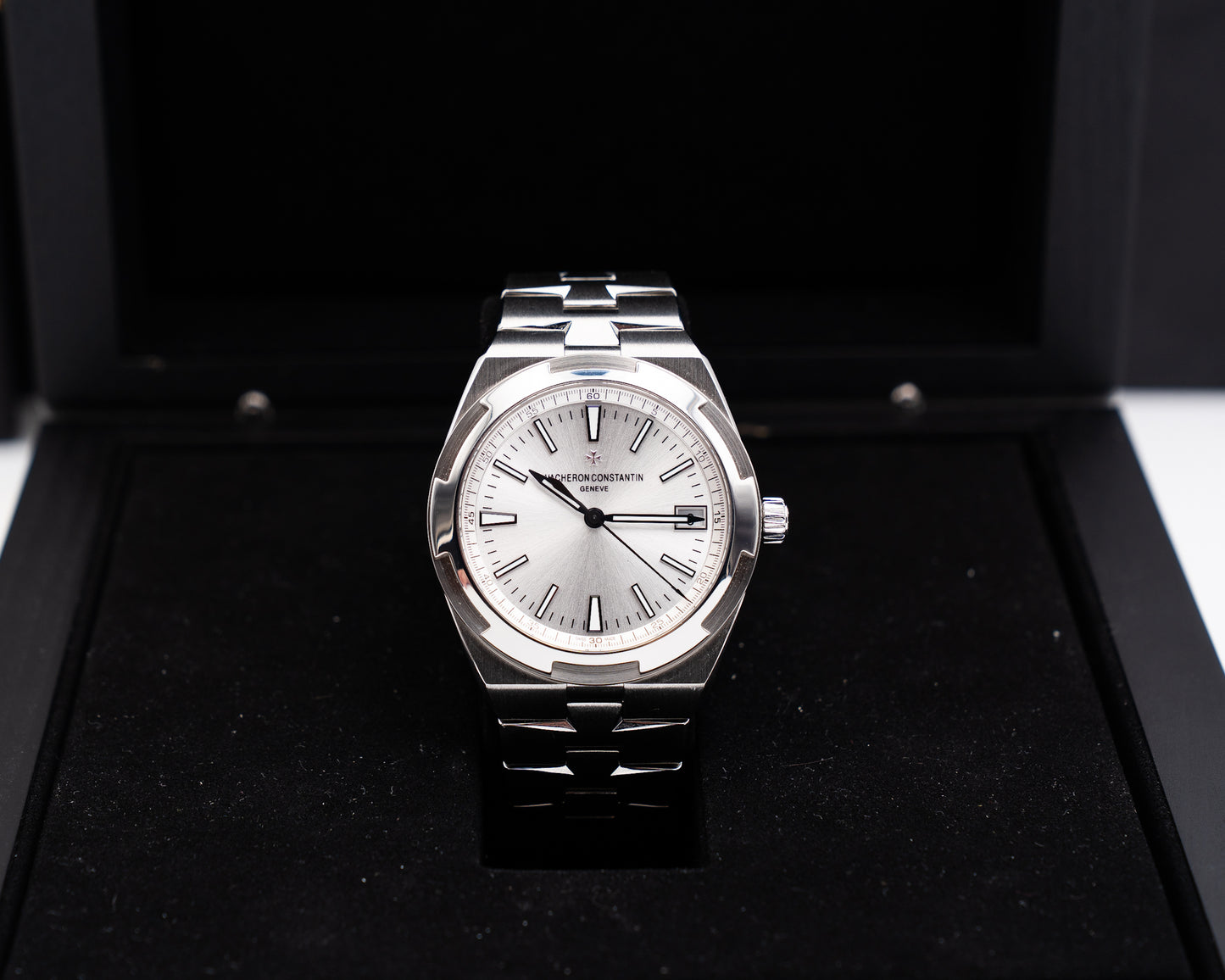 Vacheron Constantin Overseas 41mm 4500v Silver Dial 2021