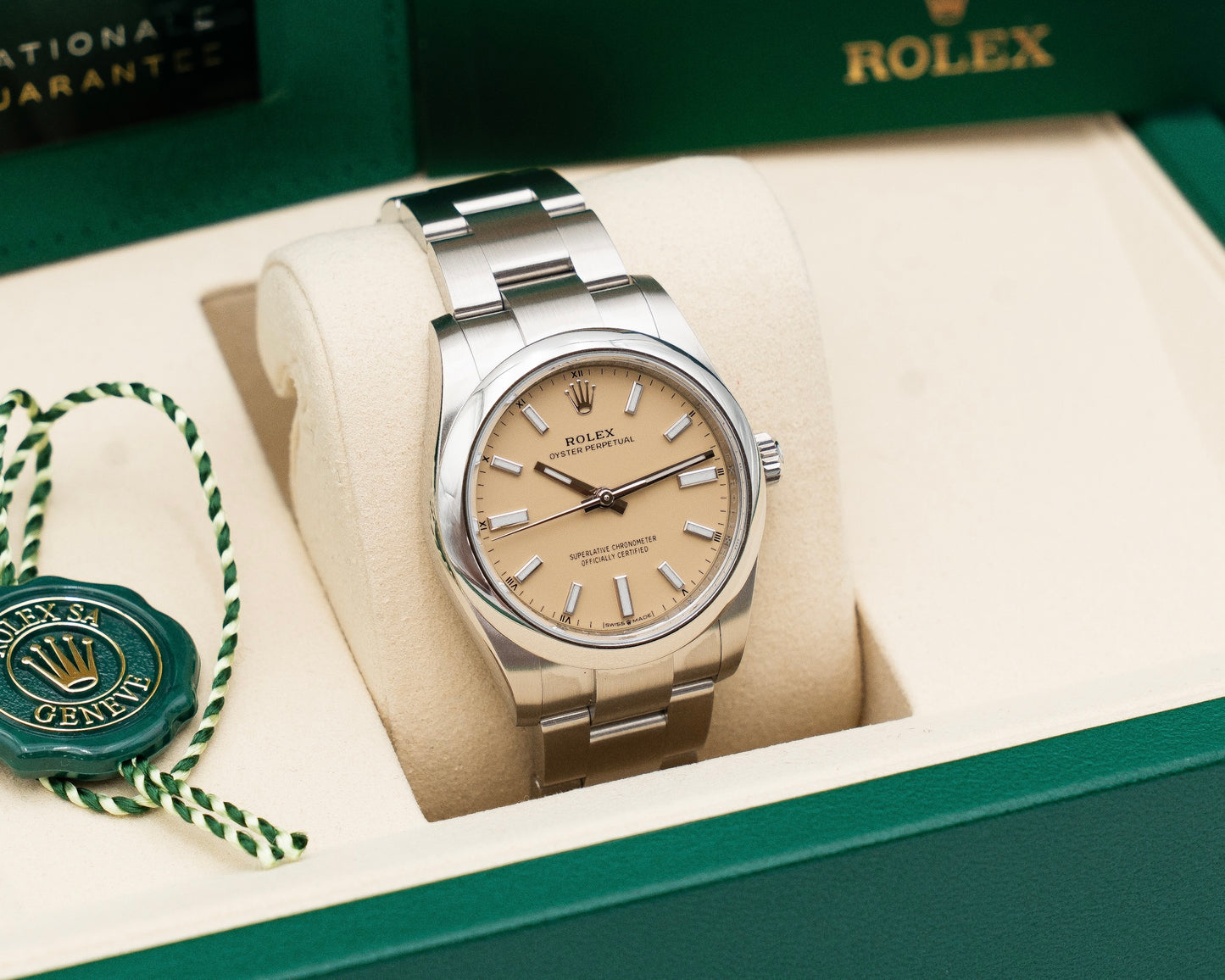 Rolex Oyster Perpetual 34mm 124200 Beige Dial 2026