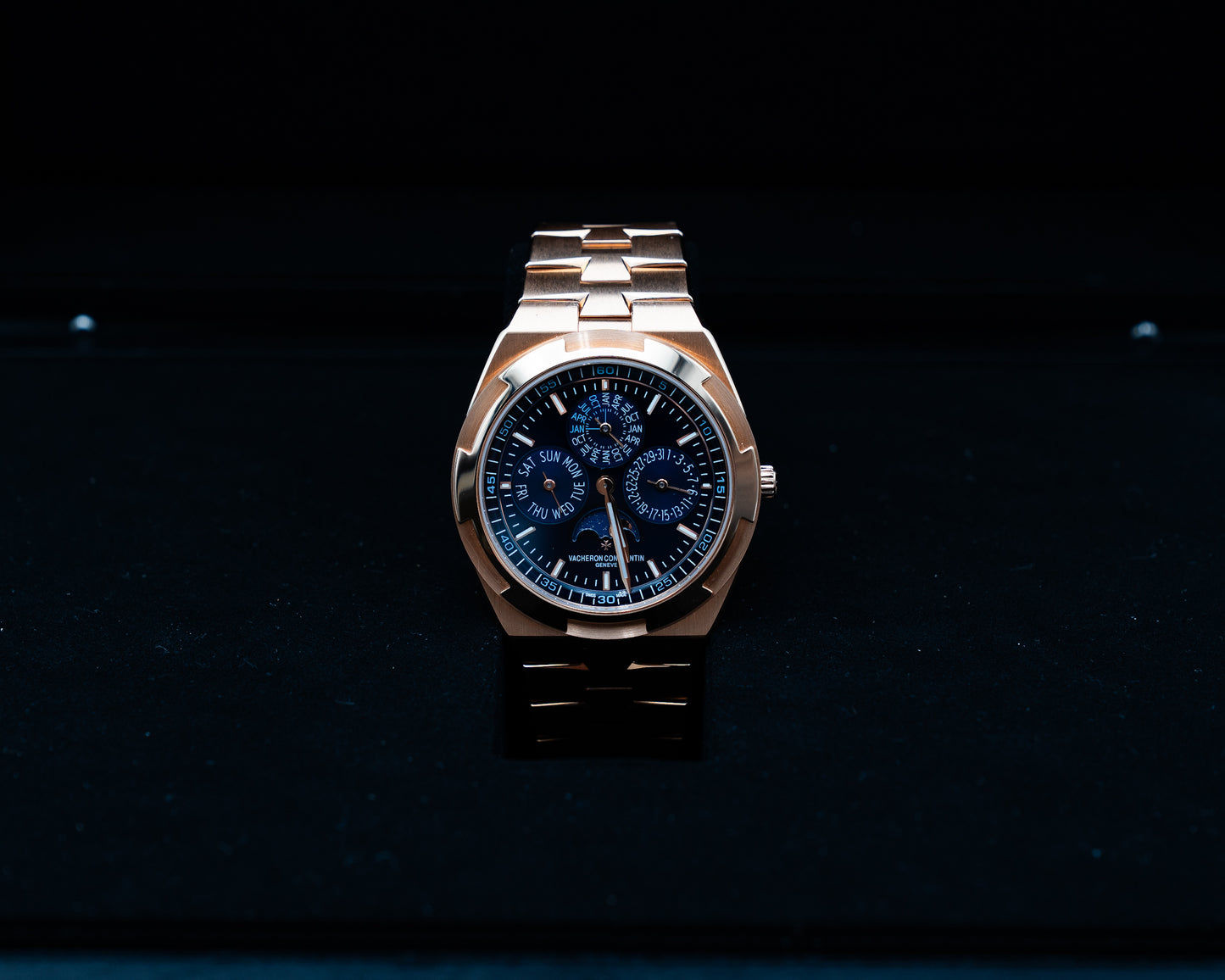 Vacheron Constantin Overseas Perpetual Calendar Ultra-Thin 41.5mm 4300v Pink Gold Blue Dial 2021