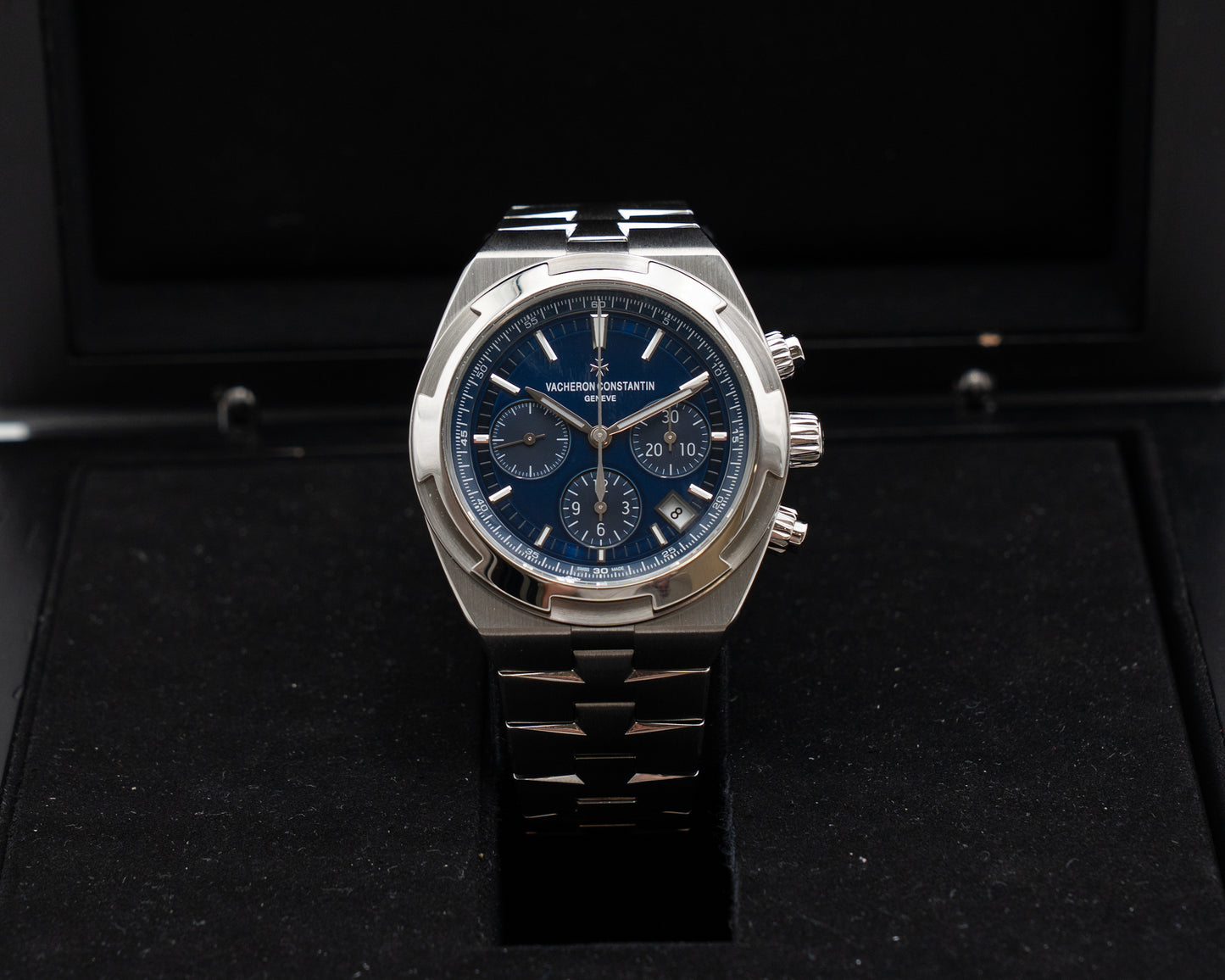 Vacheron Constantin Overseas Chronograph 42.5mm 5500V/110A-B148 Blue Dial 2019